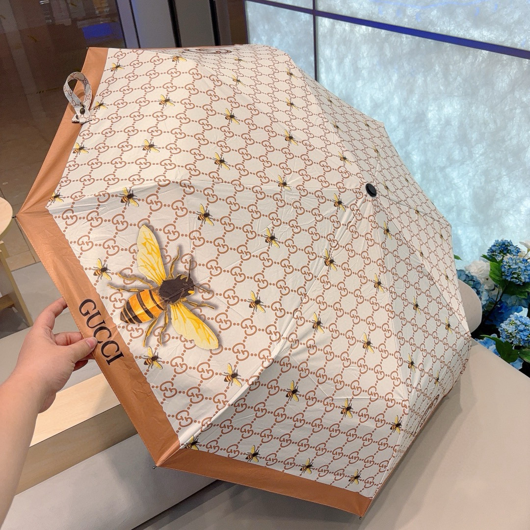  GUCCI古奇 三折自动折叠晴雨伞  时尚原单代工品质 细节精致 看得见的品质 打破一成不变 色泽纯正