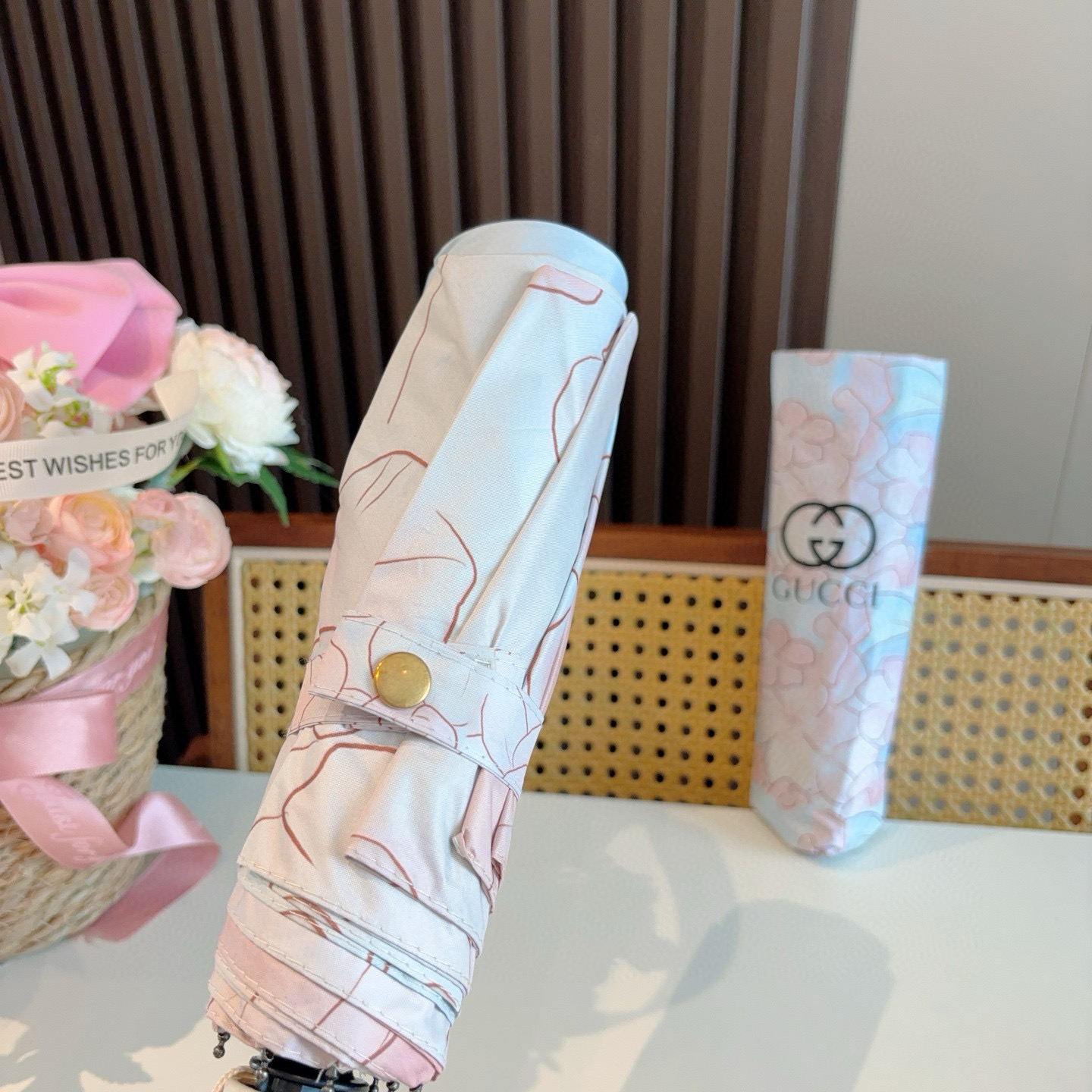  GUCCI古奇 三折自动折叠晴雨伞  时尚原单代工品质 细节精致 看得见的品质 打破一成不变 色泽纯正