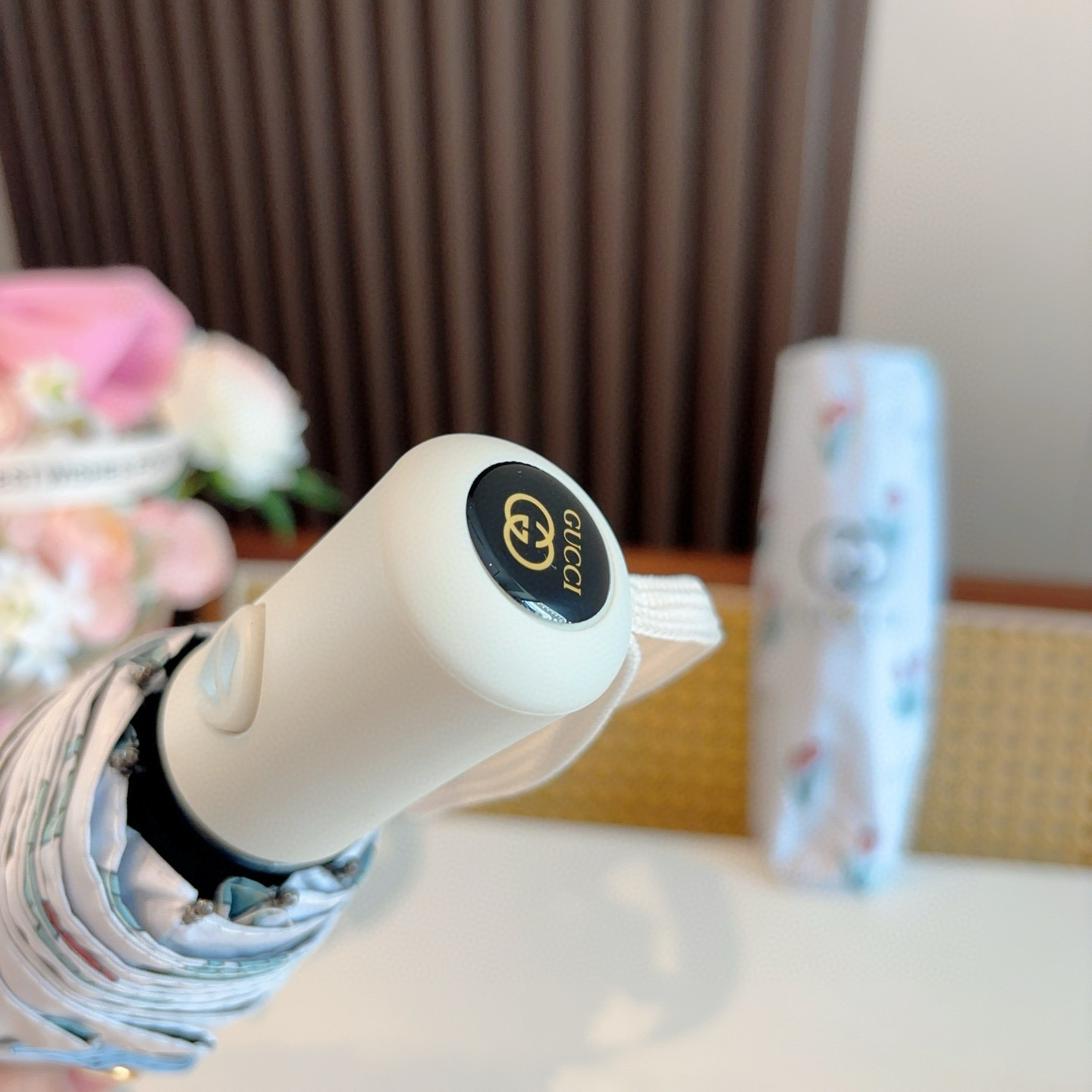  GUCCI古奇 三折自动折叠晴雨伞  时尚原单代工品质 细节精致 看得见的品质 打破一成不变 色泽纯正
