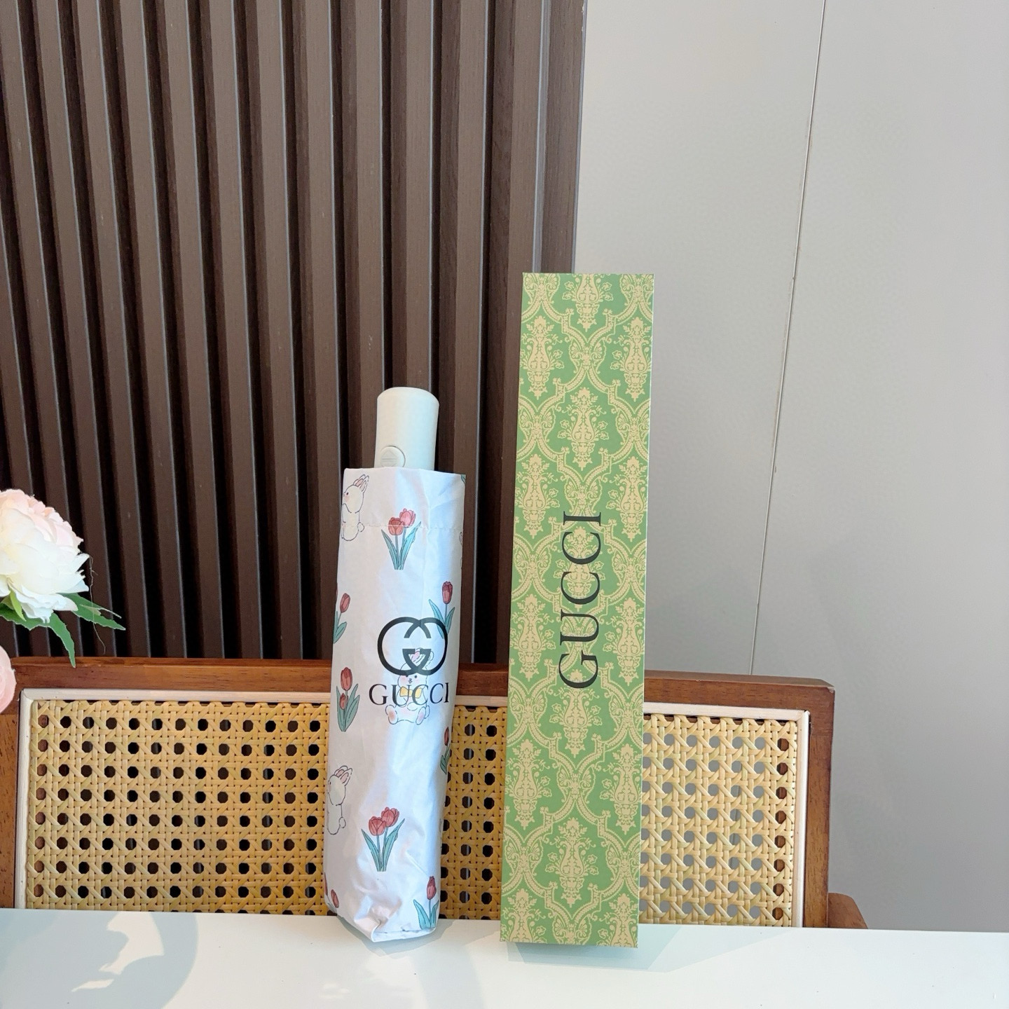 GUCCI古奇 三折自动折叠晴雨伞  时尚原单代工品质 细节精致 看得见的品质 打破一成不变 色泽纯正
