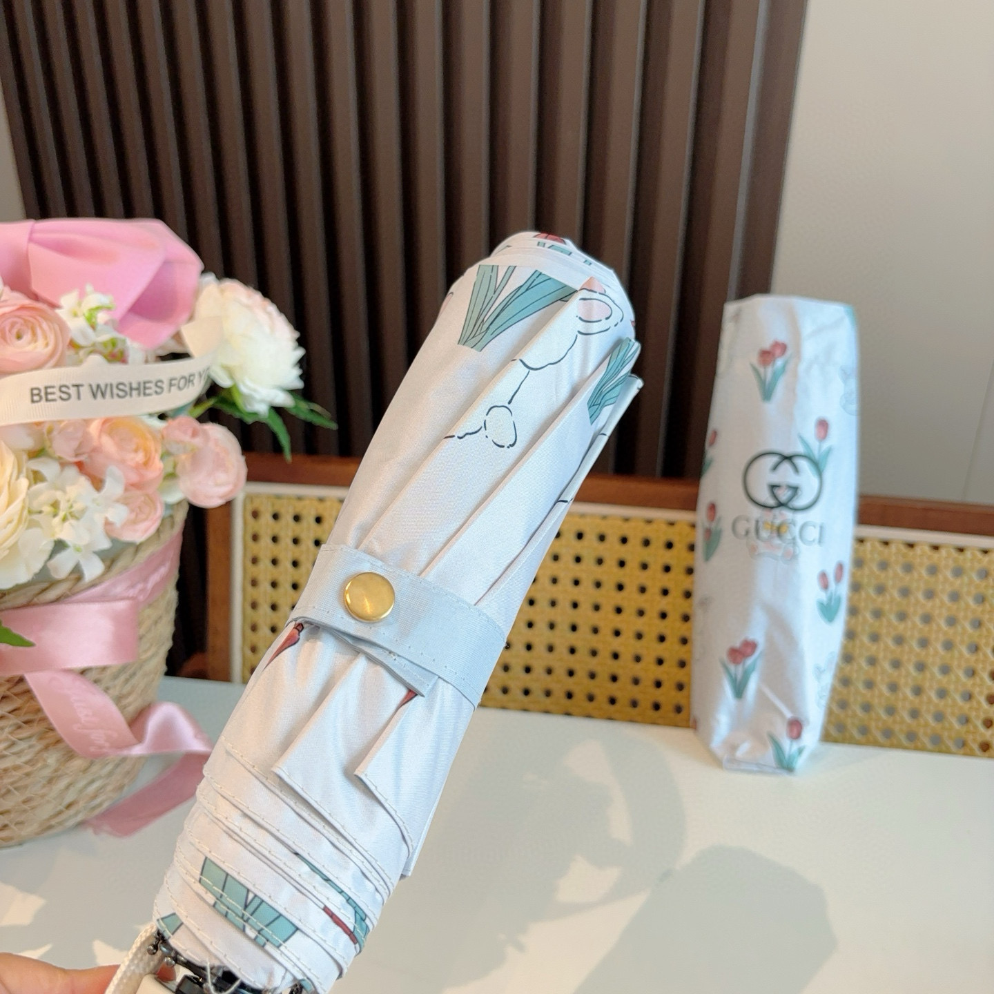  GUCCI古奇 三折自动折叠晴雨伞  时尚原单代工品质 细节精致 看得见的品质 打破一成不变 色泽纯正