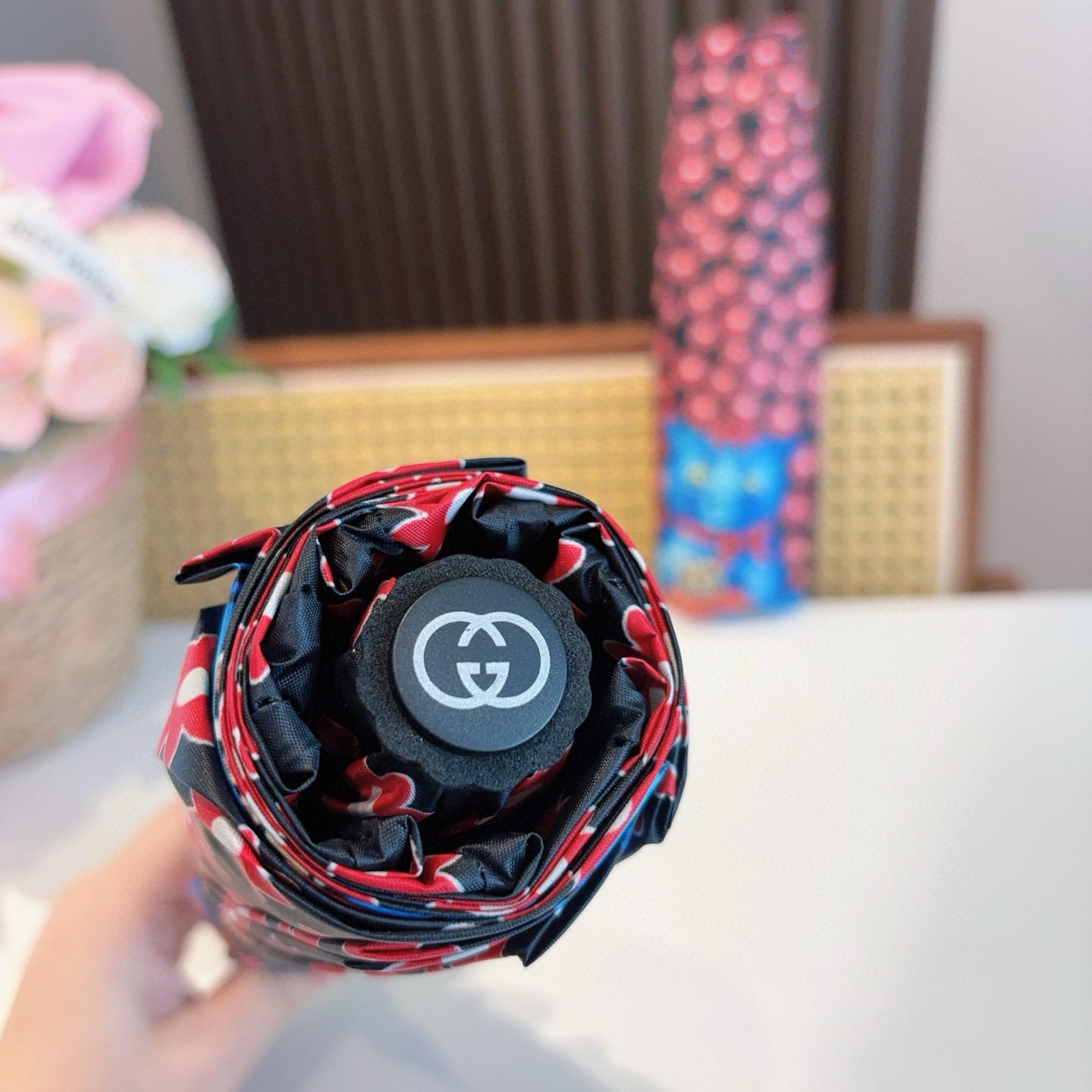  GUCCI古奇 三折自动折叠晴雨伞  时尚原单代工品质 细节精致 看得见的品质 打破一成不变 色泽纯正