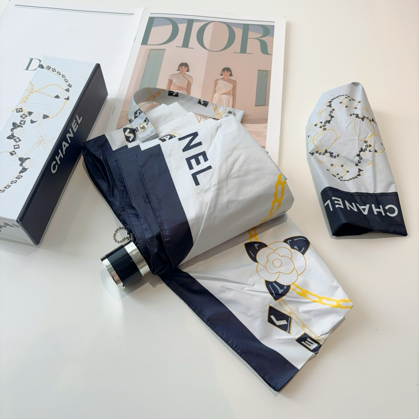  CHANEL（香奈儿）五折手动折叠晴雨伞 选用台 湾进口UV防紫外线伞布 原单代工级品质  🌹2色