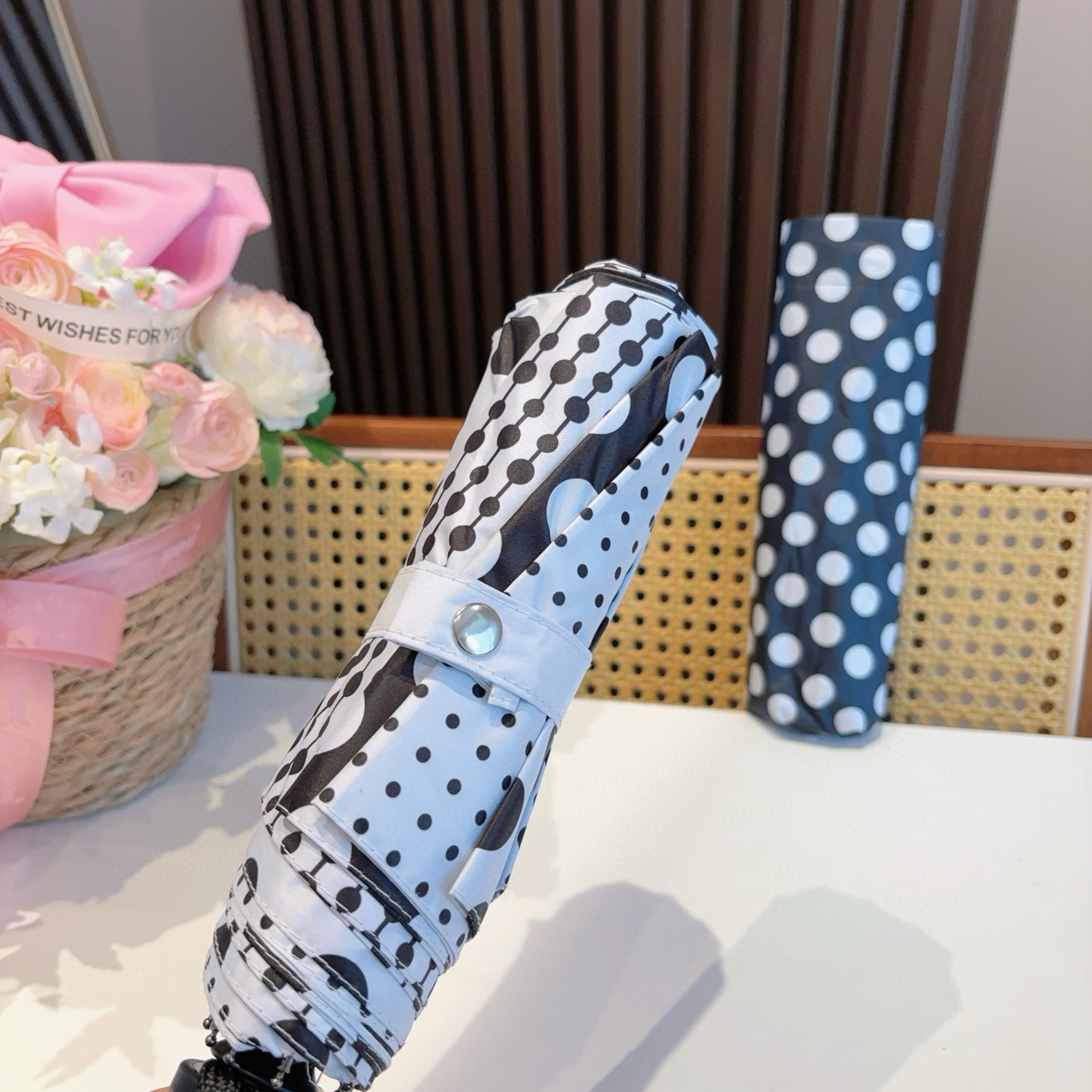  CHANEL（香奈儿）三折自动折叠晴雨伞 选用台湾进口UV防紫外线伞布 原单代工级品质  🌹