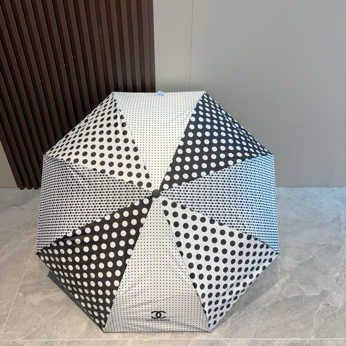  CHANEL（香奈儿）三折自动折叠晴雨伞 选用台湾进口UV防紫外线伞布 原单代工级品质  🌹