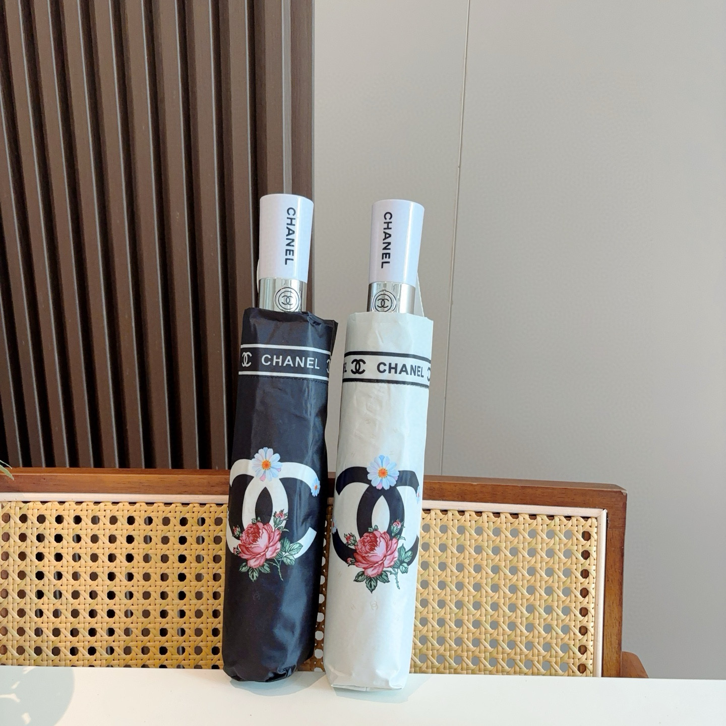  CHANEL（香奈儿）三折自动折叠晴雨伞 选用台湾进口UV防紫外线伞布 原单代工级品质  🌹