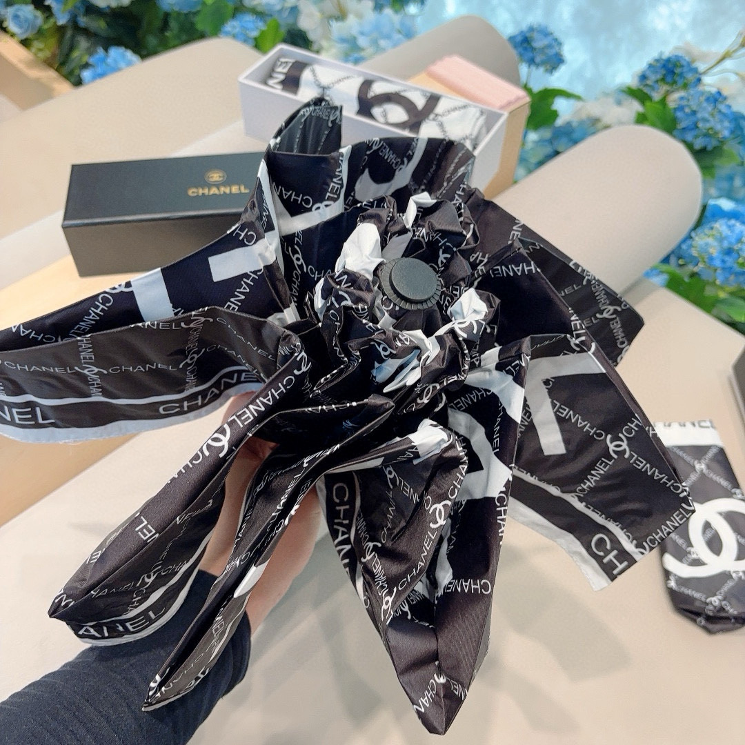  CHANEL（香奈儿）五折手动折叠晴雨伞 选用台 湾进口UV防紫外线伞布 原单代工级品质  🌹2色
