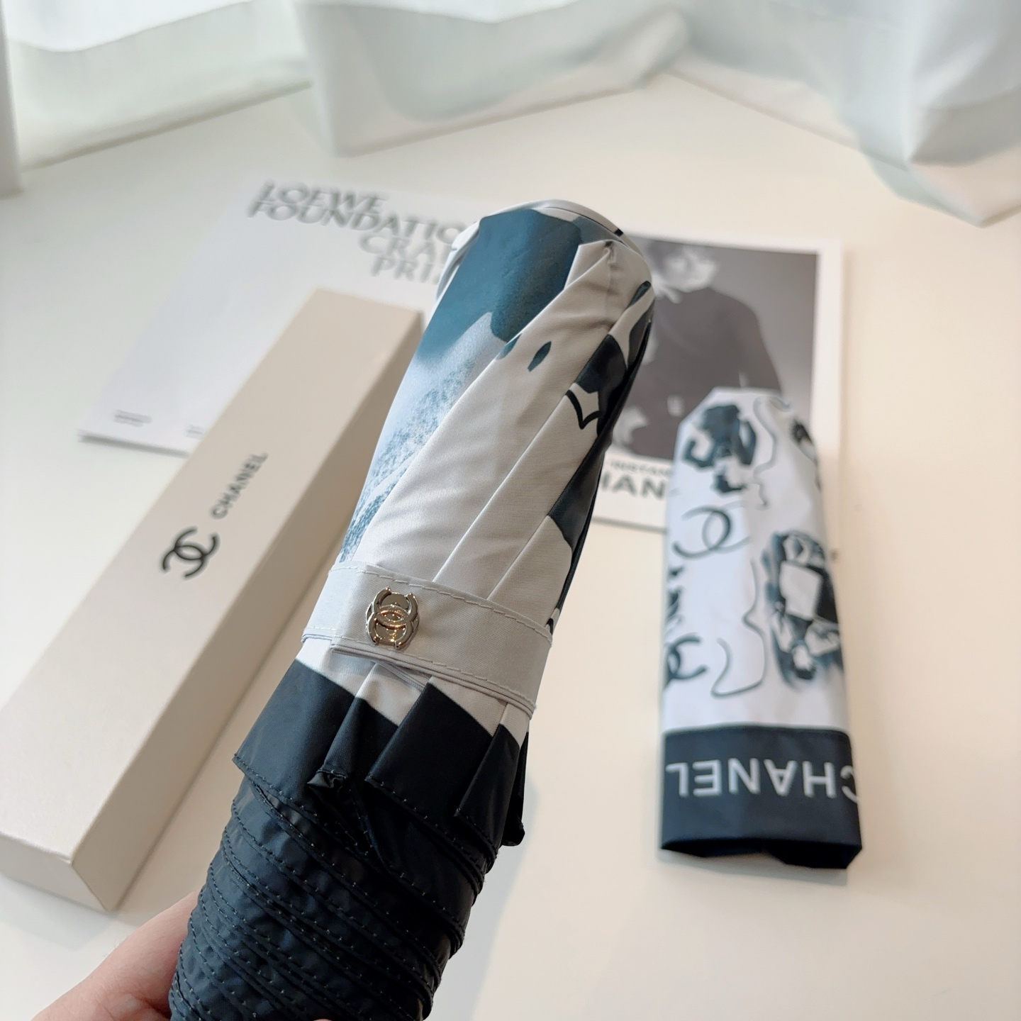  CHANEL（香奈儿）三折自动折叠晴雨伞 选用台湾进口UV防紫外线伞布 原单代工级品质 