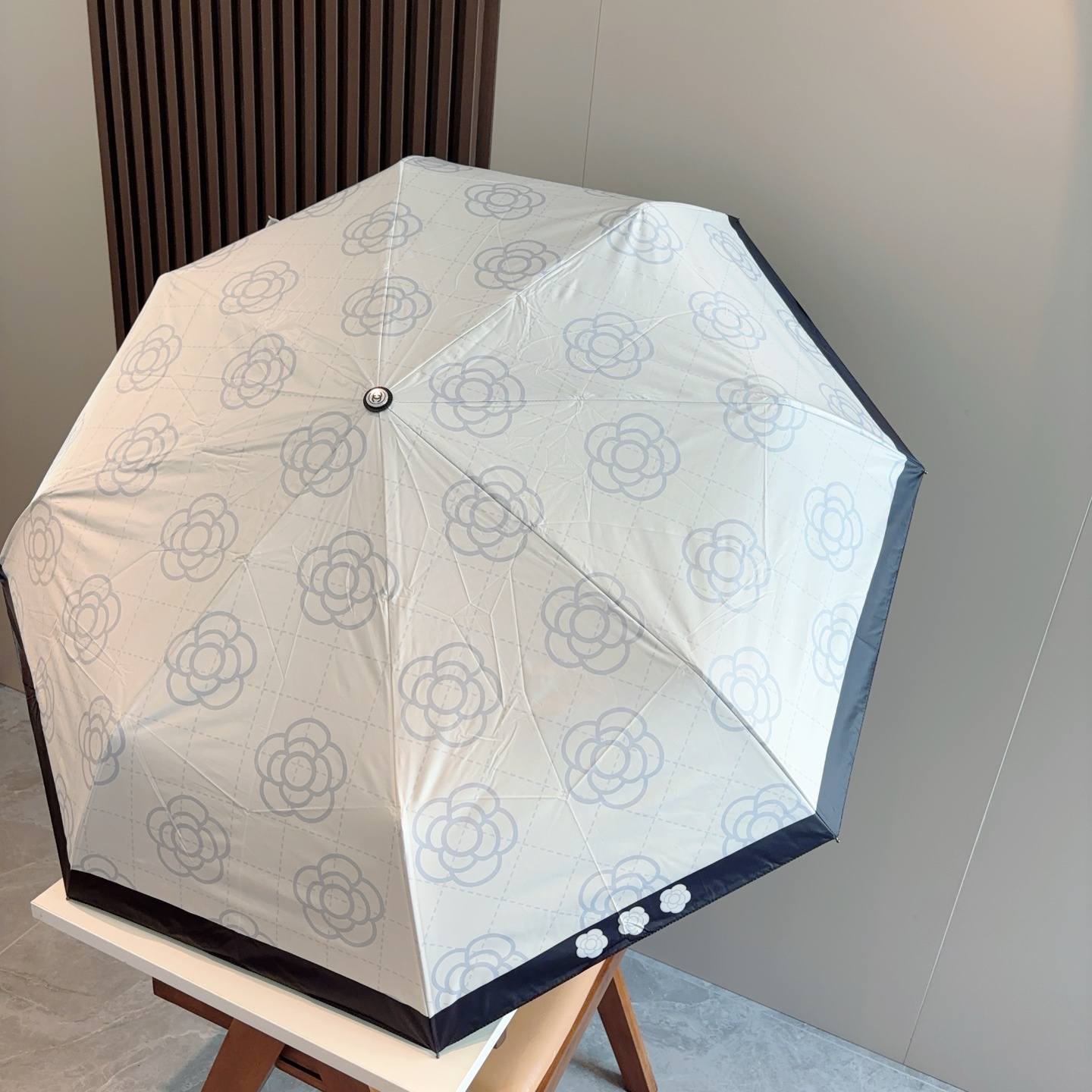  CHANEL（香奈儿）三折自动折叠晴雨伞 选用台湾进口UV防紫外线伞布 原单代工级品质 