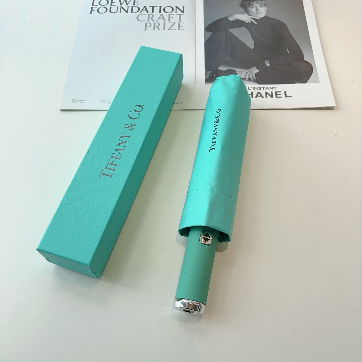  Tiffany蒂芙尼 三折自动折叠晴雨伞 火爆来袭 夏日里的小清新 高效阻隔紫外线涂层 有伞随行 晴雨