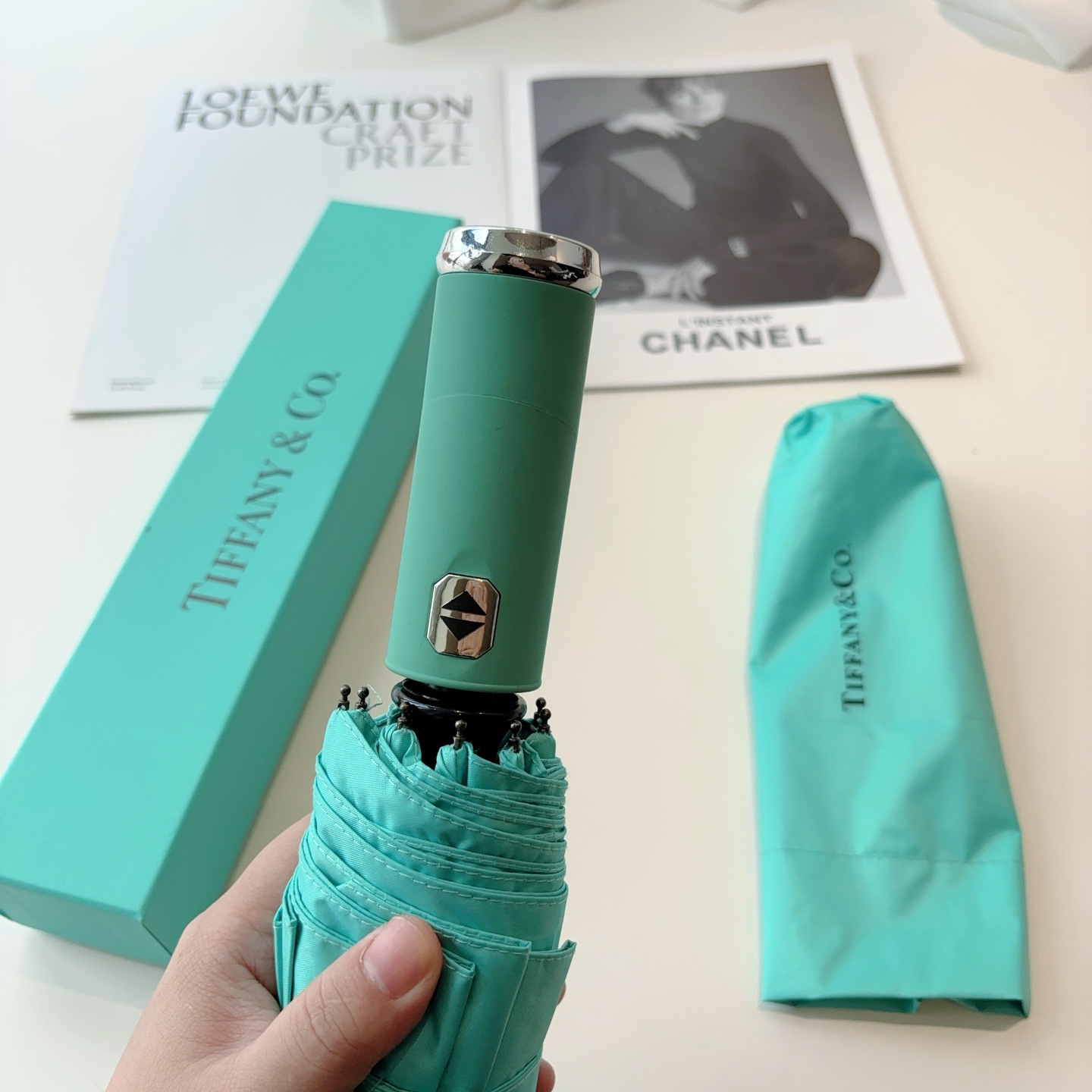  Tiffany蒂芙尼 三折自动折叠晴雨伞 火爆来袭 夏日里的小清新 高效阻隔紫外线涂层 有伞随行 晴雨