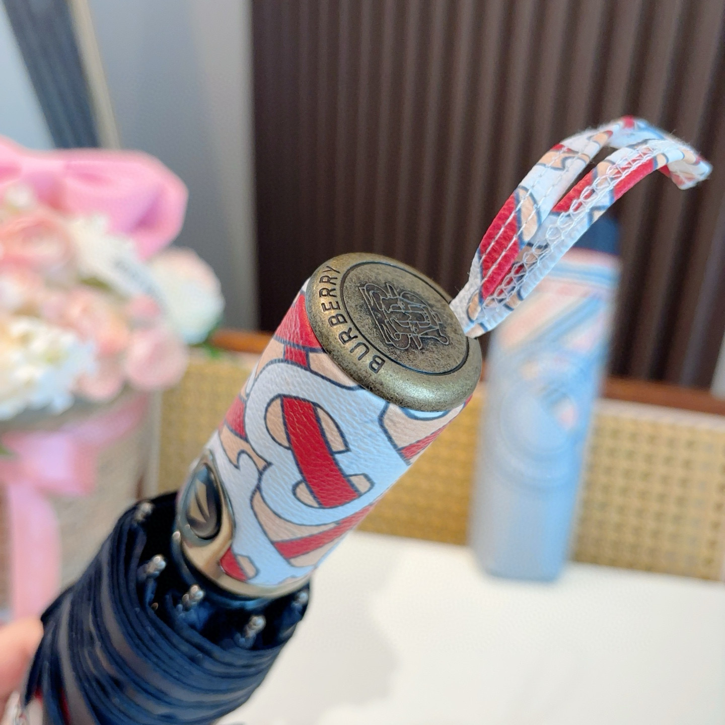  BURBERRY（巴宝莉） 三折自动折叠晴雨伞 年度巅峰之作 经典 高雅 时髦 这就是被称为英国BUR