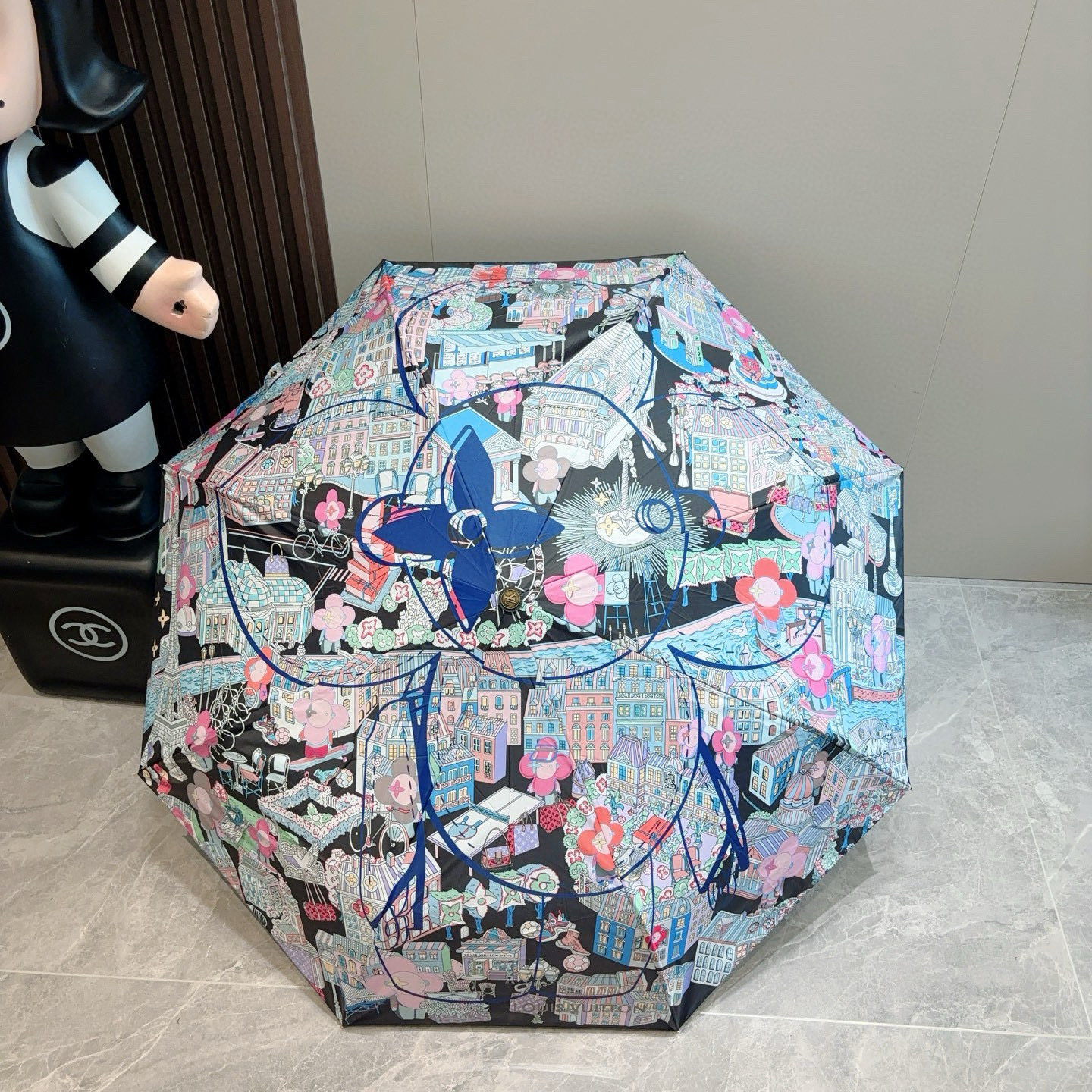  LOUIS VUITTON （路易威登）三折自动折叠晴雨伞 新涂层技术深色伞面 拥有令人惊喜的遮光效果