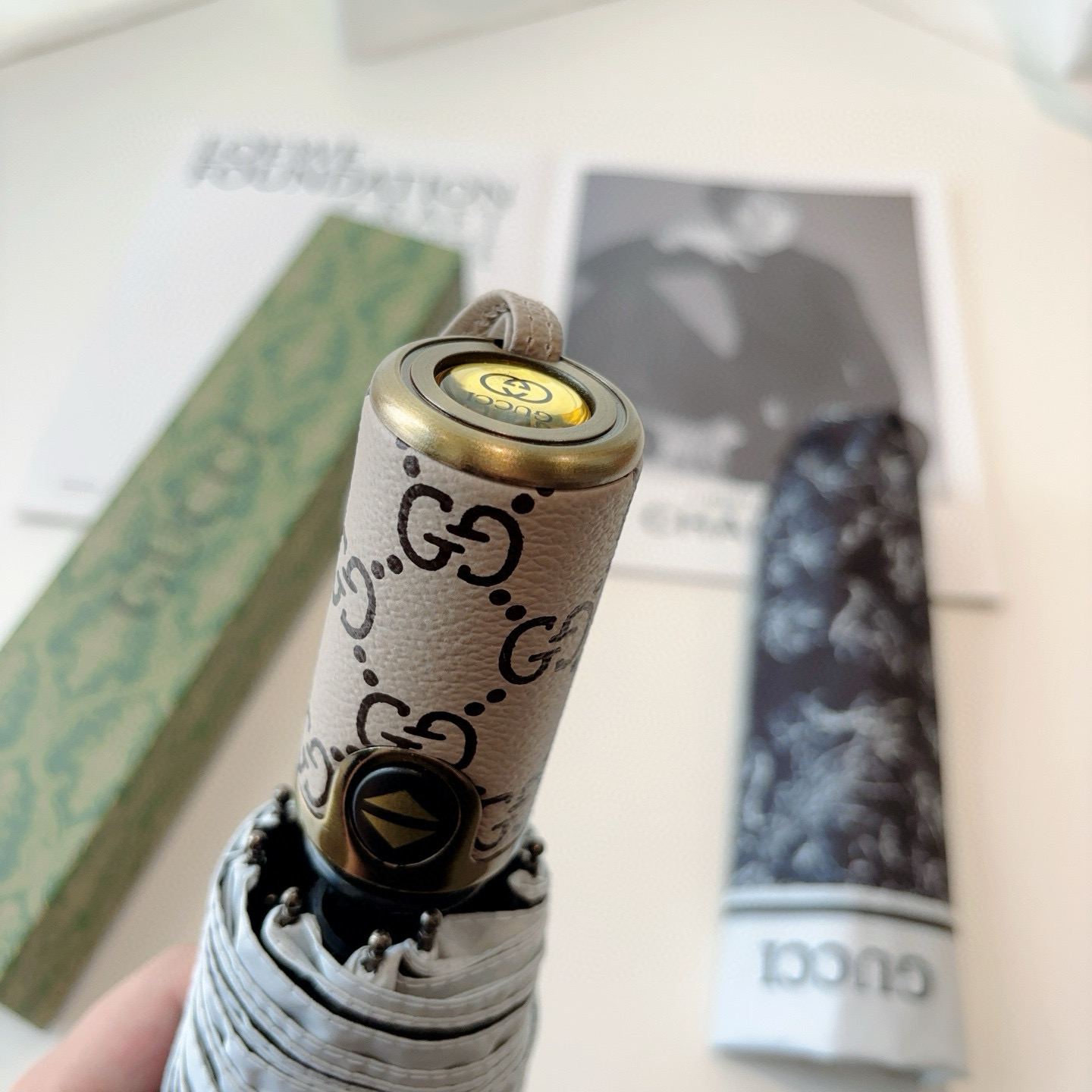  GUCCI（古奇）新款 三折自动折叠晴雨伞 选用台湾进口UV防紫外线伞布 原单代工级品质  🌹