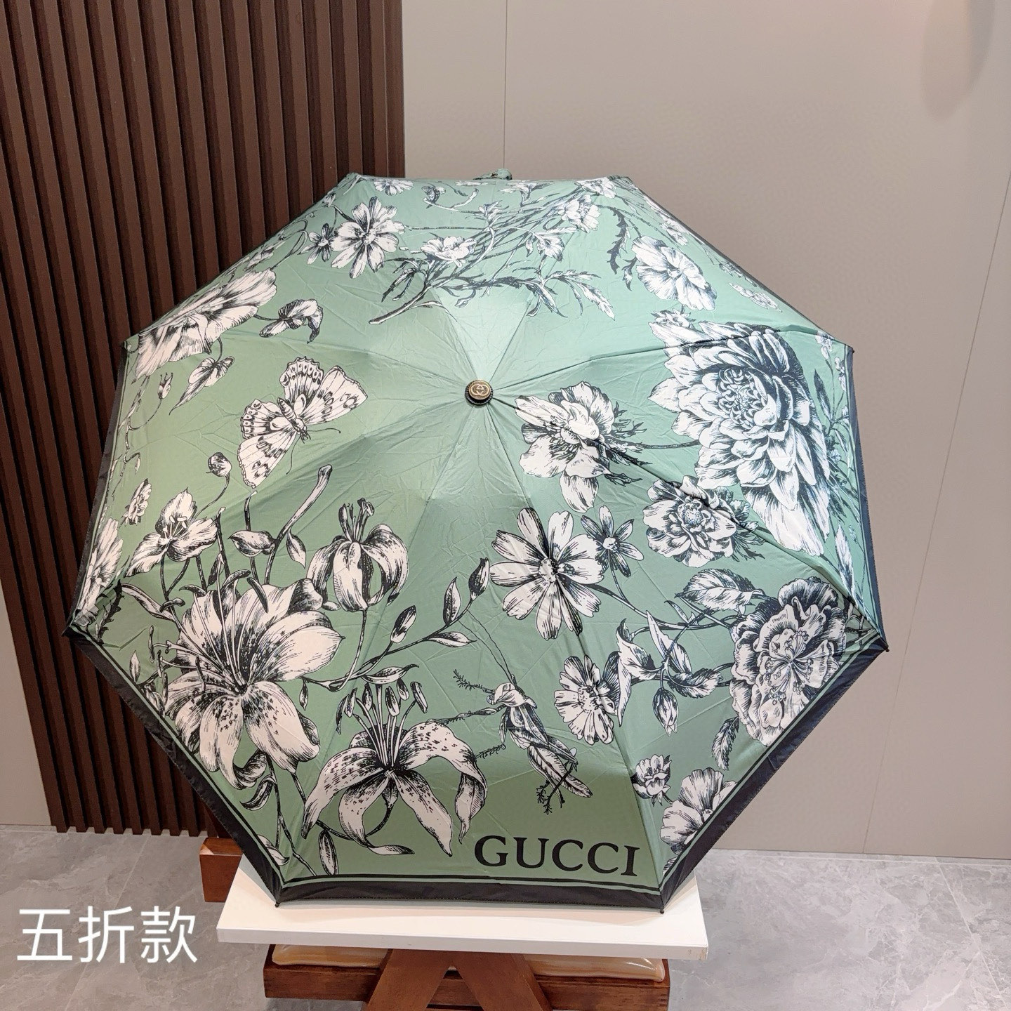 GUCCI（古奇）新款  五折手开折叠晴雨伞 选用台湾进口UV防紫外线伞布 原单代工级品质  🌹