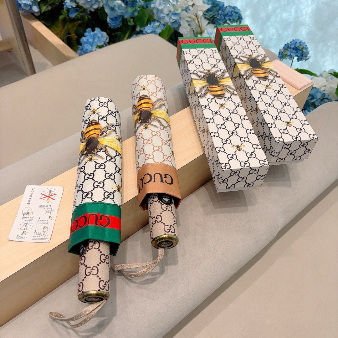  GUCCI（古奇）新款 三折自动折叠晴雨伞 选用台湾进口UV防紫外线伞布 原单代工级品质  🌹