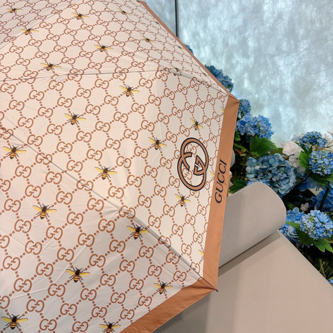  GUCCI（古奇）新款 三折自动折叠晴雨伞 选用台湾进口UV防紫外线伞布 原单代工级品质  🌹