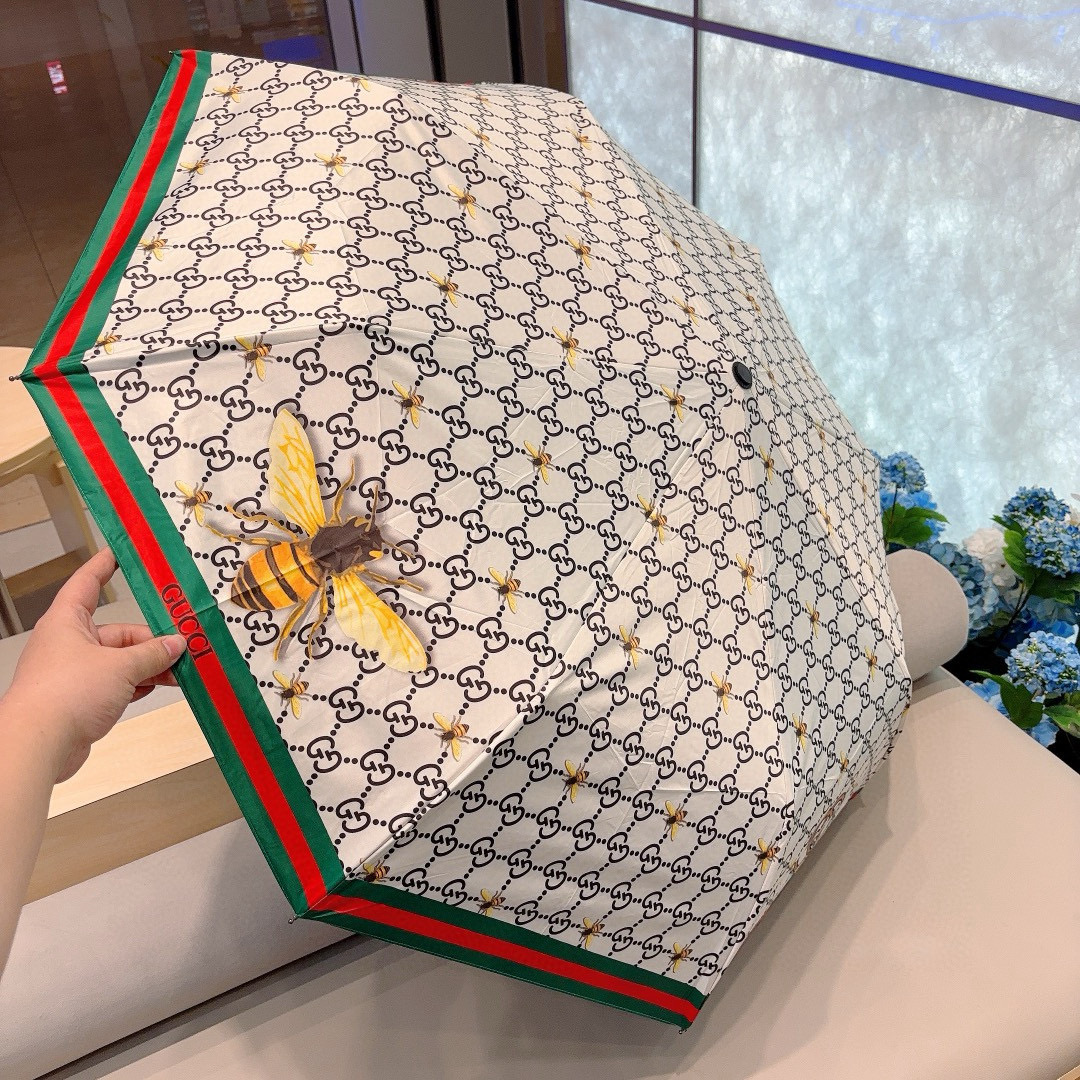  GUCCI（古奇）新款 三折自动折叠晴雨伞 选用台湾进口UV防紫外线伞布 原单代工级品质  🌹