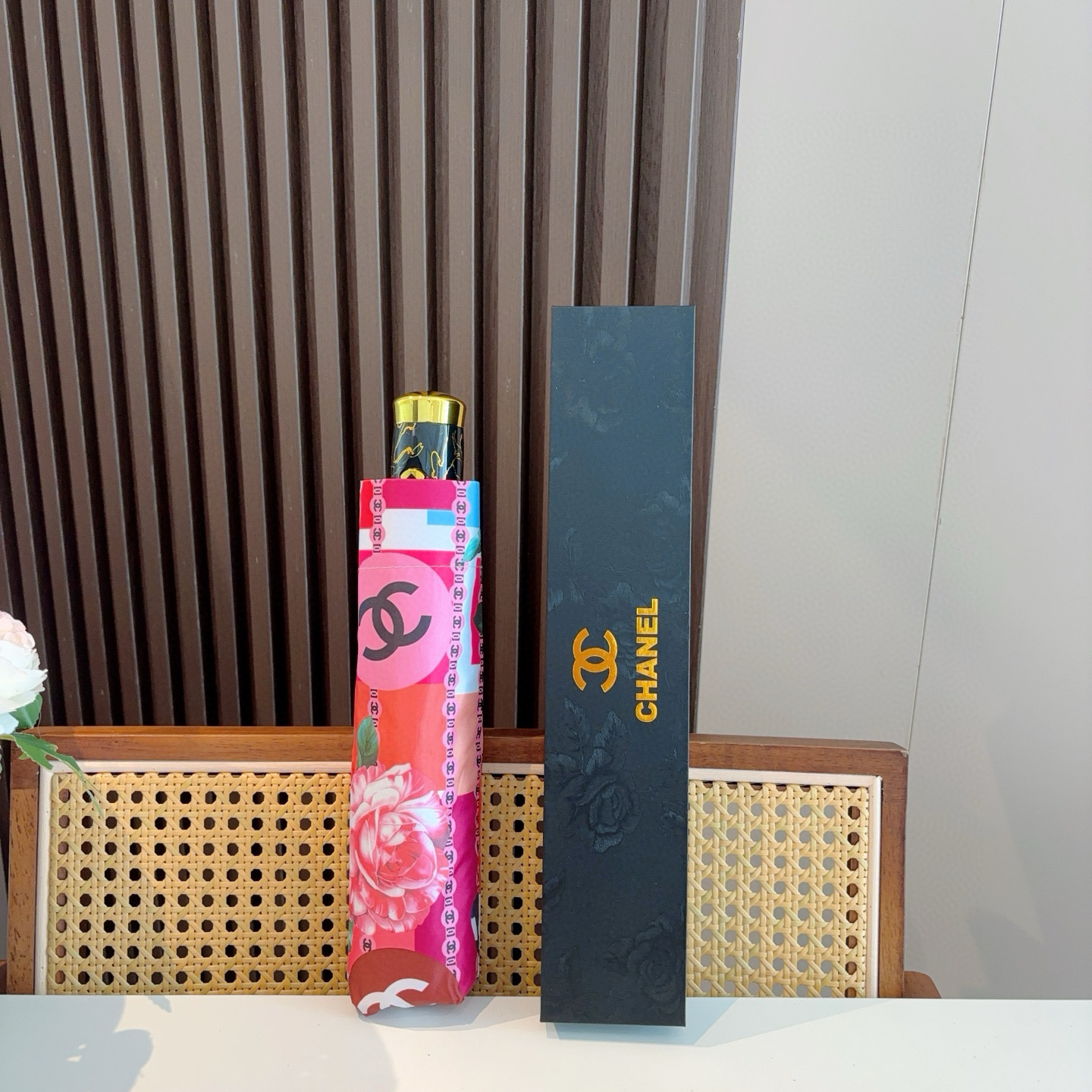  CHANEL香奈儿 三折自动折叠晴雨伞  时尚原单代工品质 细节精致 看得见的品质 打破一成不变 色泽