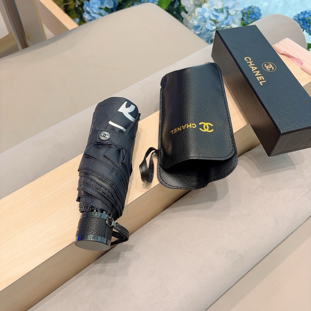  CHANEL（香奈儿）五折手动折叠晴雨伞 选用台湾进口UV防紫外线伞布 原单代工级品质  🌹