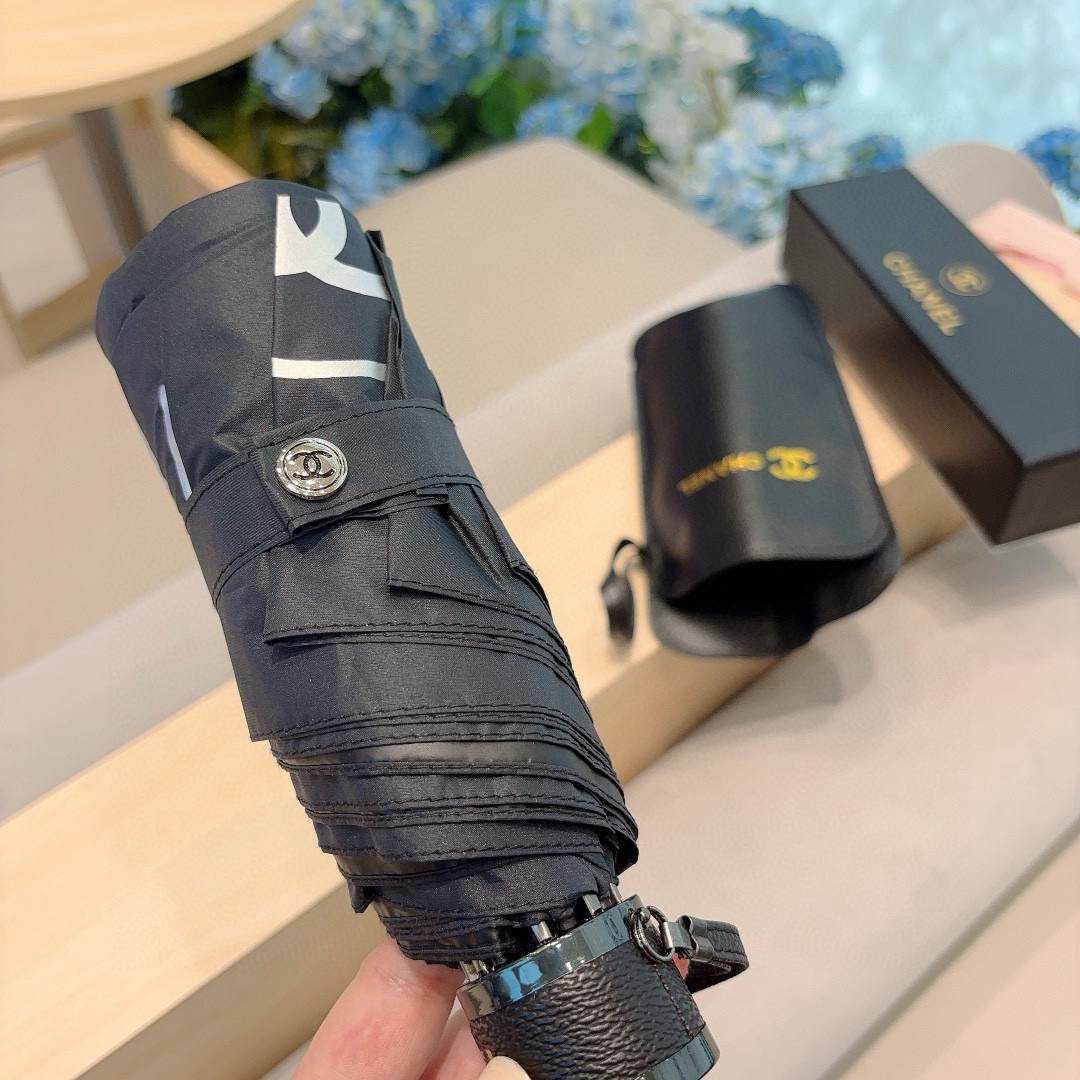  CHANEL（香奈儿）五折手动折叠晴雨伞 选用台湾进口UV防紫外线伞布 原单代工级品质  🌹