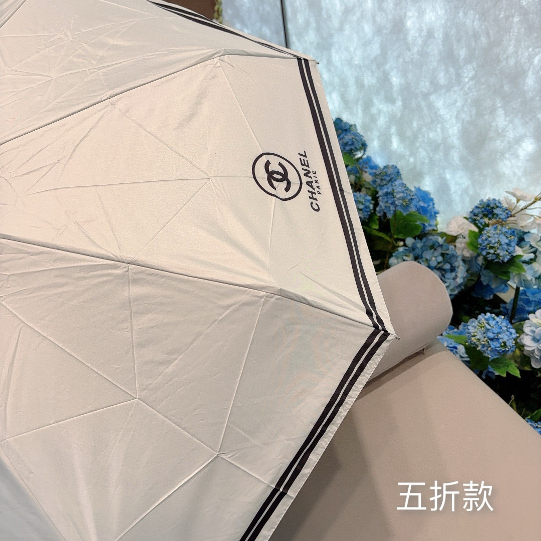  CHANEL（香奈儿）五折手动折叠晴雨伞 选用台湾进口UV防紫外线伞布 原单代工级品质  🌹