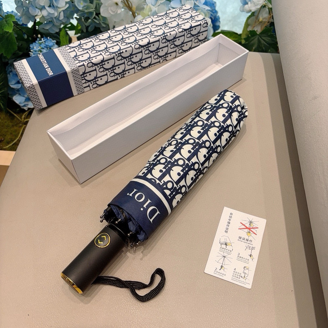 DIOR（迪奥）三折自动折叠晴雨伞  时尚原单代工品质 细节精致 看得见的品质 打破一成不变 色泽纯正