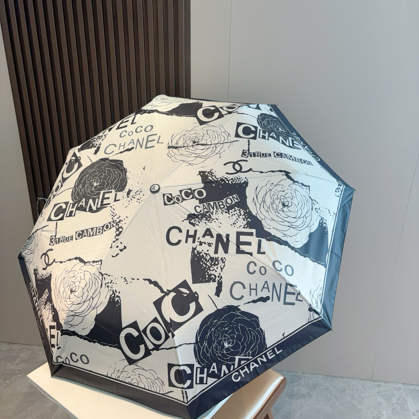  CHANEL（香奈儿）三折自动折叠晴雨伞 选用台湾进口UV防紫外线伞布 原单代工级品质 