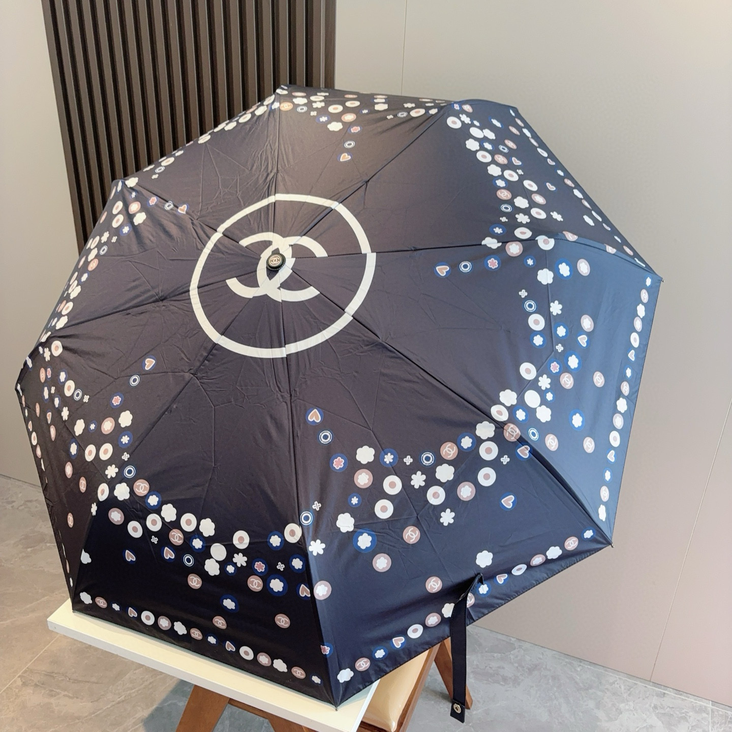  CHANEL（香奈儿）三折自动折叠晴雨伞 选用台湾进口UV防紫外线伞布 原单代工级品质 