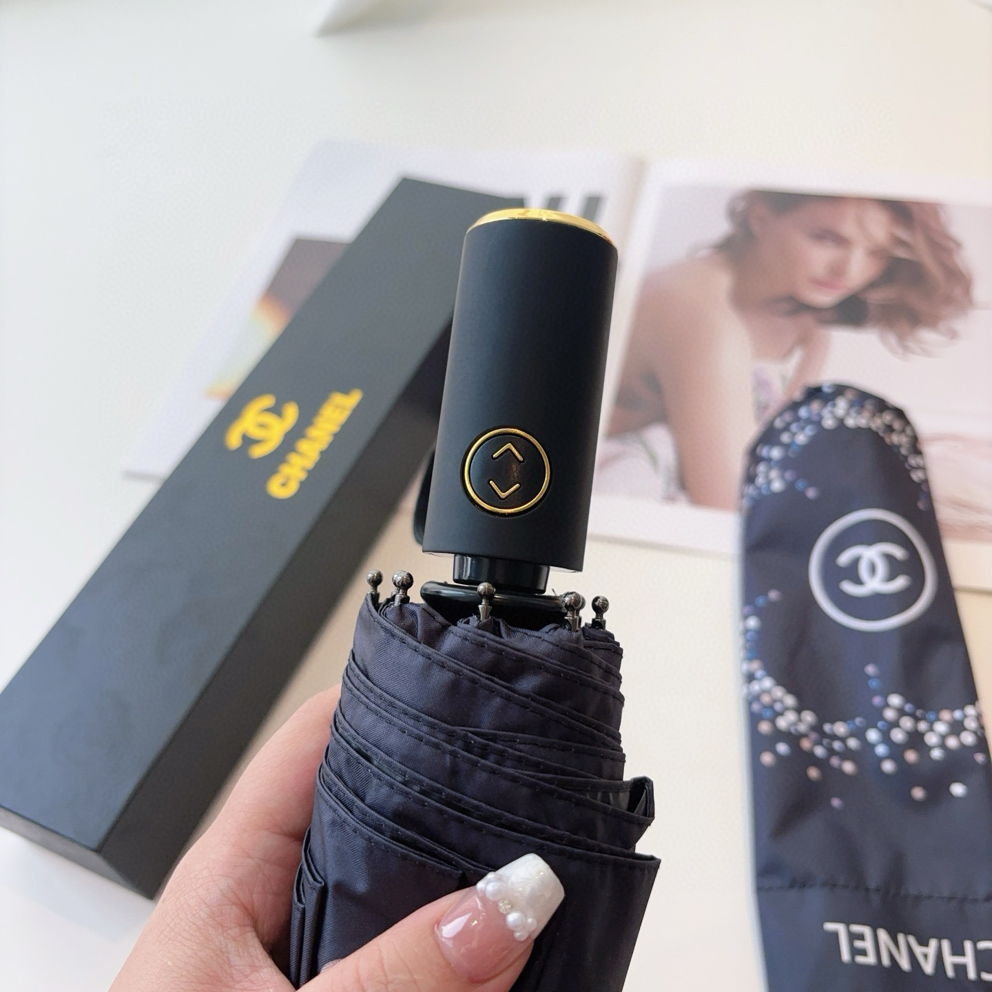  CHANEL（香奈儿）三折自动折叠晴雨伞 选用台湾进口UV防紫外线伞布 原单代工级品质 