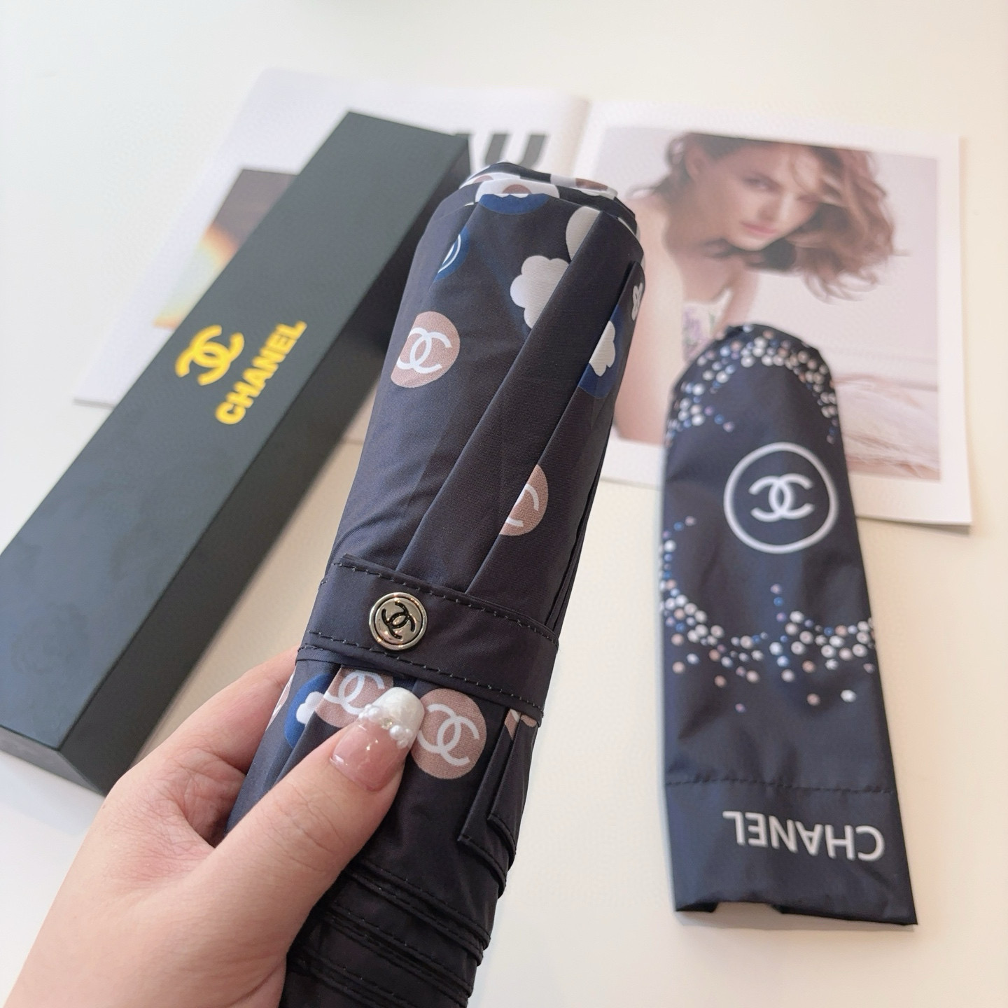  CHANEL（香奈儿）三折自动折叠晴雨伞 选用台湾进口UV防紫外线伞布 原单代工级品质 