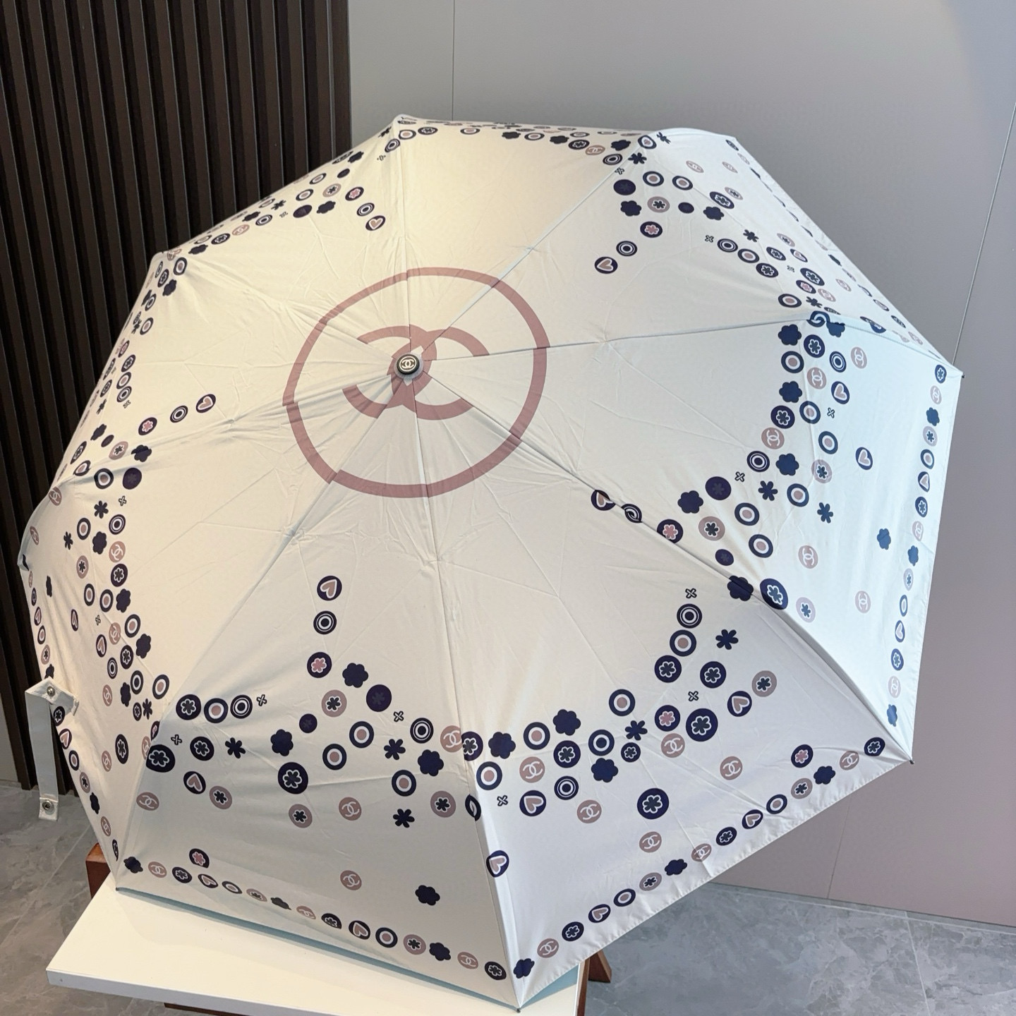  CHANEL（香奈儿）三折自动折叠晴雨伞 选用台湾进口UV防紫外线伞布 原单代工级品质 