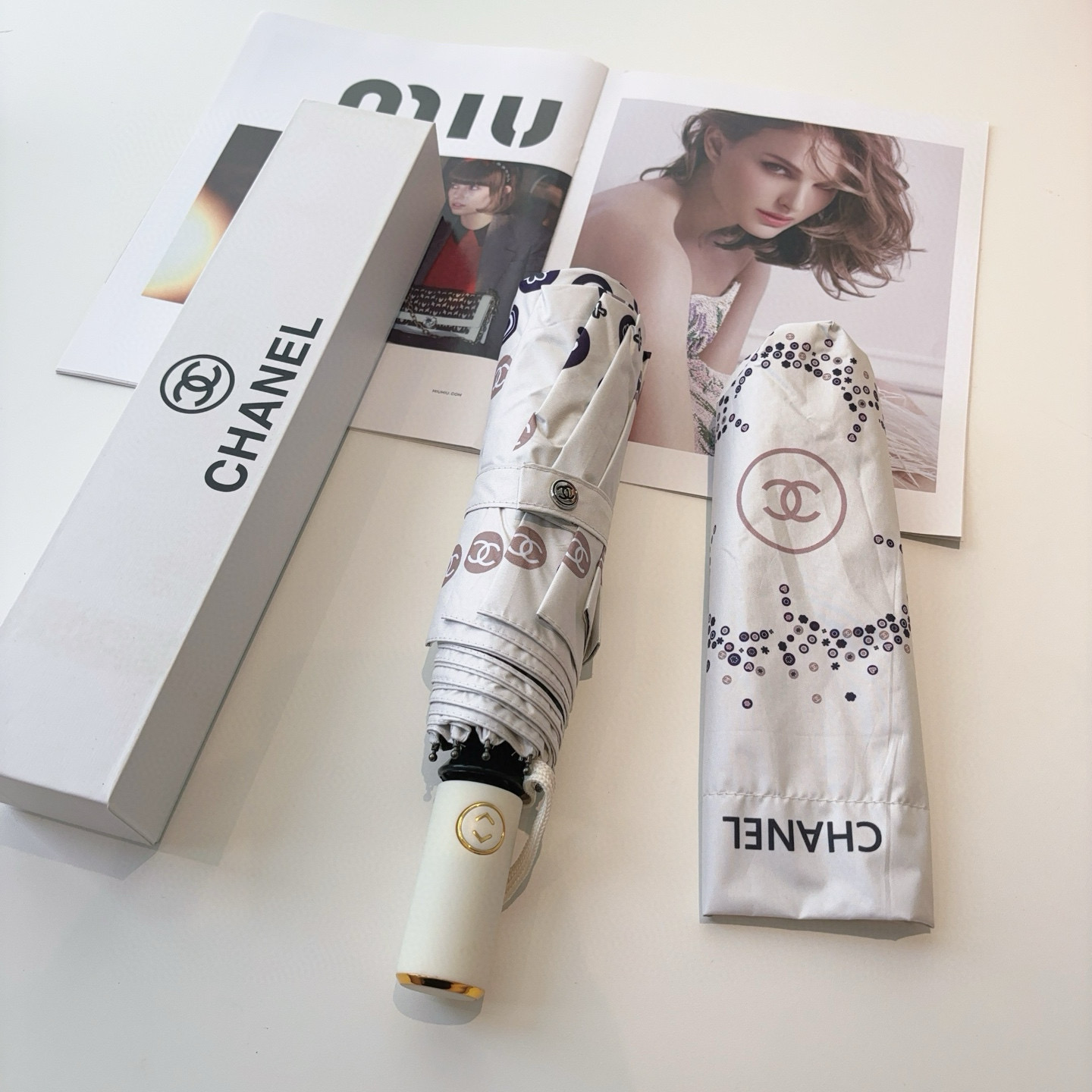  CHANEL（香奈儿）三折自动折叠晴雨伞 选用台湾进口UV防紫外线伞布 原单代工级品质 