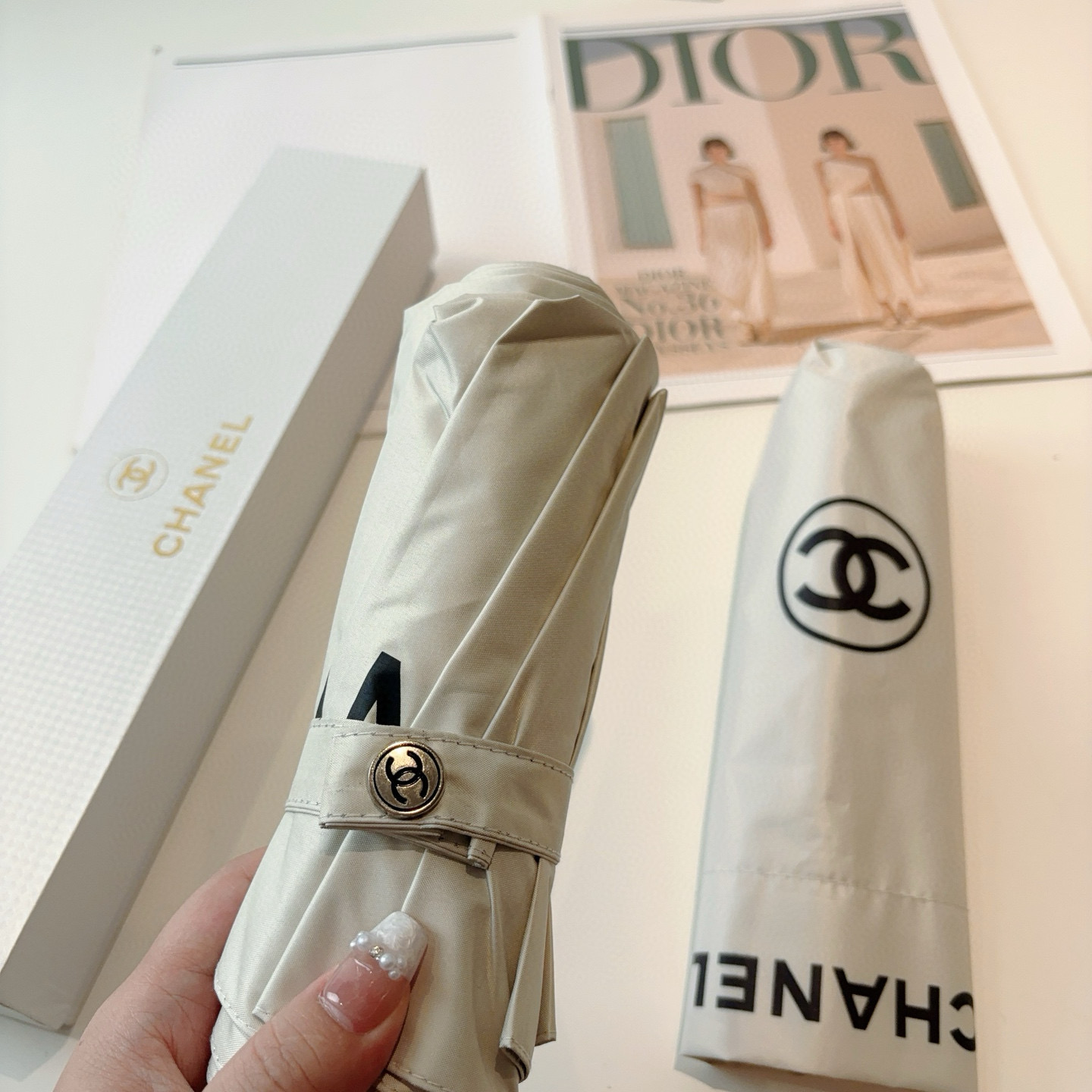 CHANEL（香奈儿）三折自动折叠晴雨伞 选用台湾进口UV防紫外线伞布 原单代工级品质 