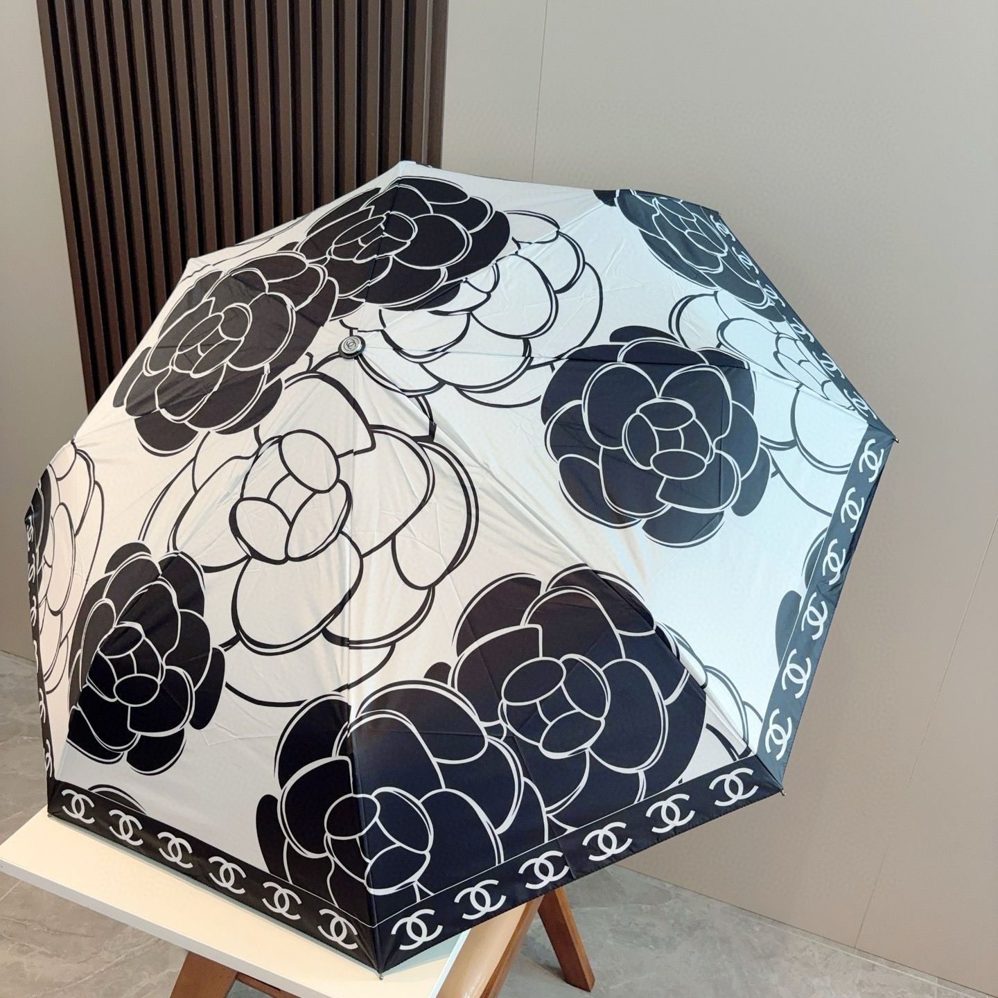  CHANEL（香奈儿）三折自动折叠晴雨伞 选用台湾进口UV防紫外线伞布 原单代工级品质 