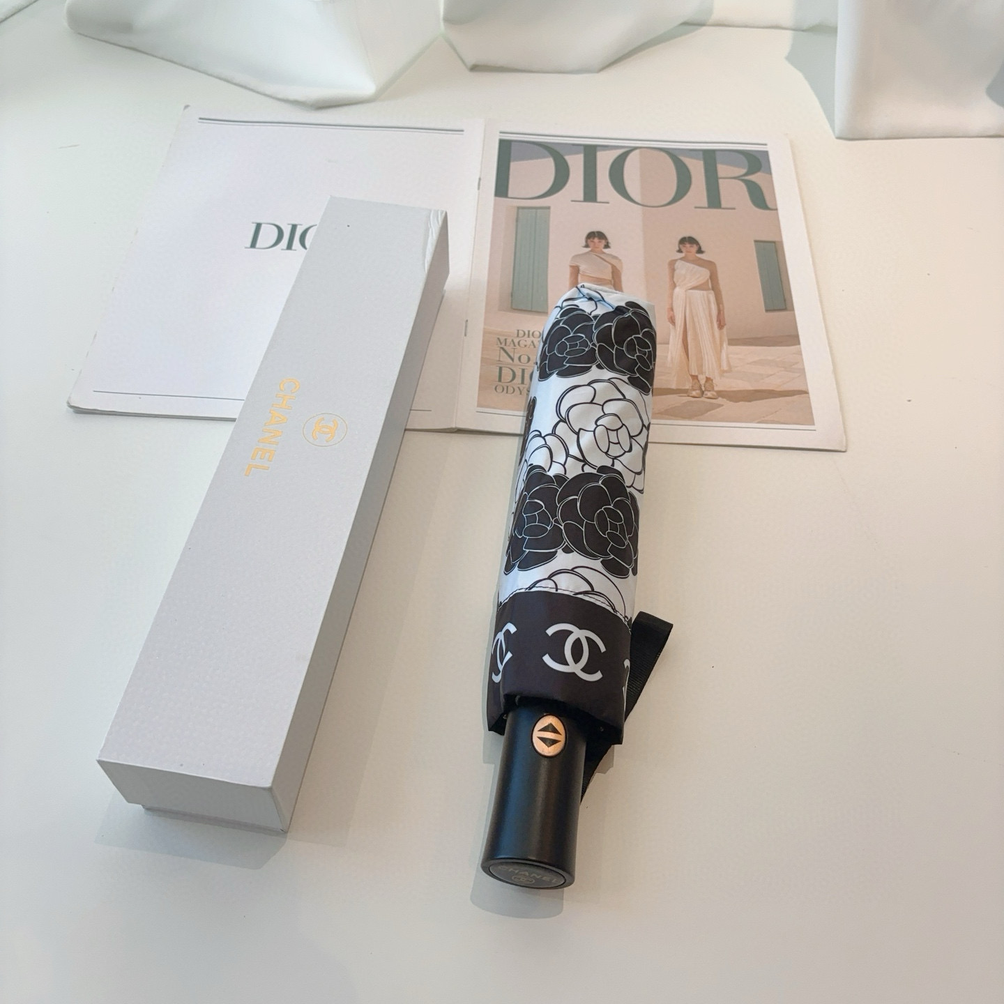  CHANEL（香奈儿）三折自动折叠晴雨伞 选用台湾进口UV防紫外线伞布 原单代工级品质 