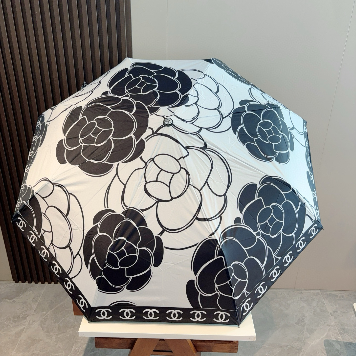  CHANEL（香奈儿）三折自动折叠晴雨伞 选用台湾进口UV防紫外线伞布 原单代工级品质 