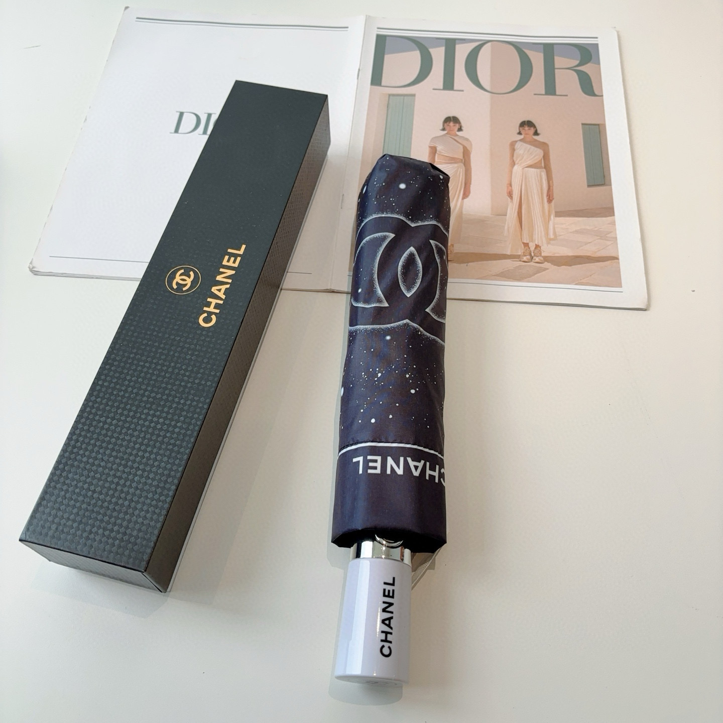  CHANEL（香奈儿）三折自动折叠晴雨伞 选用台湾进口UV防紫外线伞布 原单代工级品质 