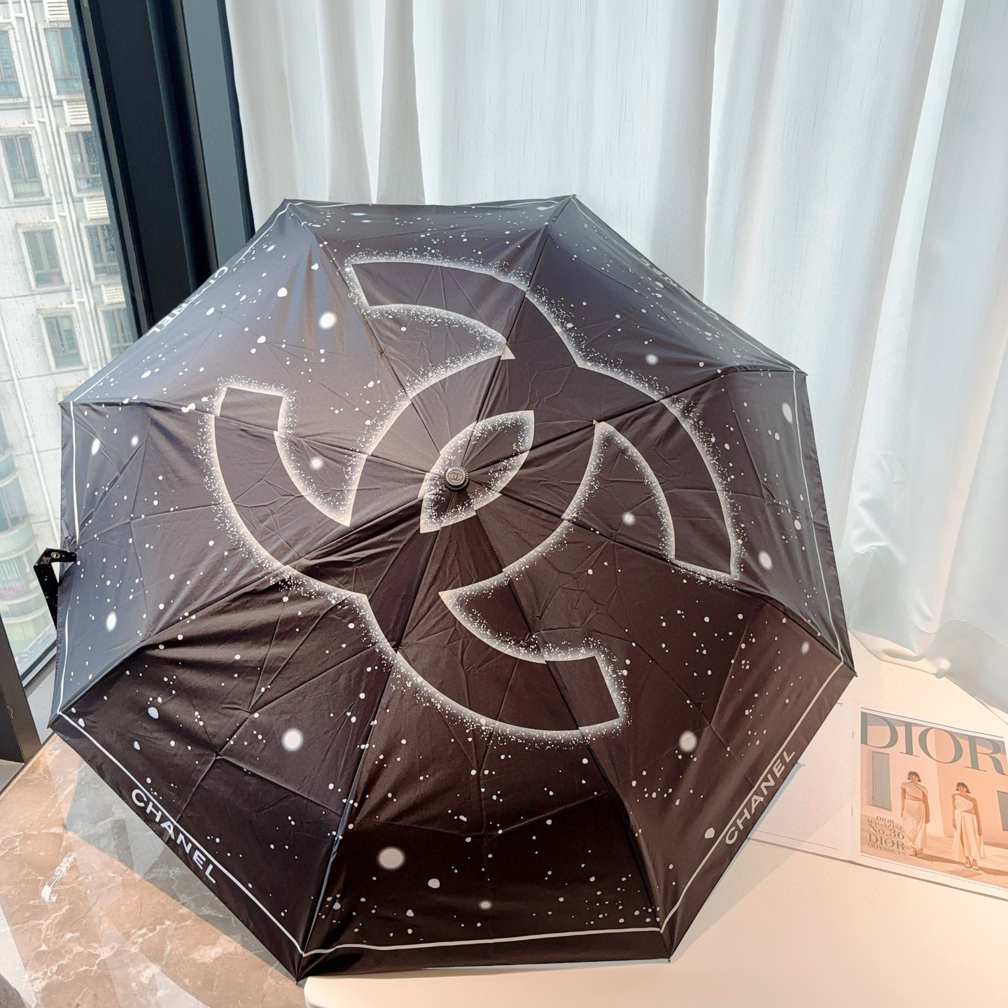  CHANEL（香奈儿）三折自动折叠晴雨伞 选用台湾进口UV防紫外线伞布 原单代工级品质 