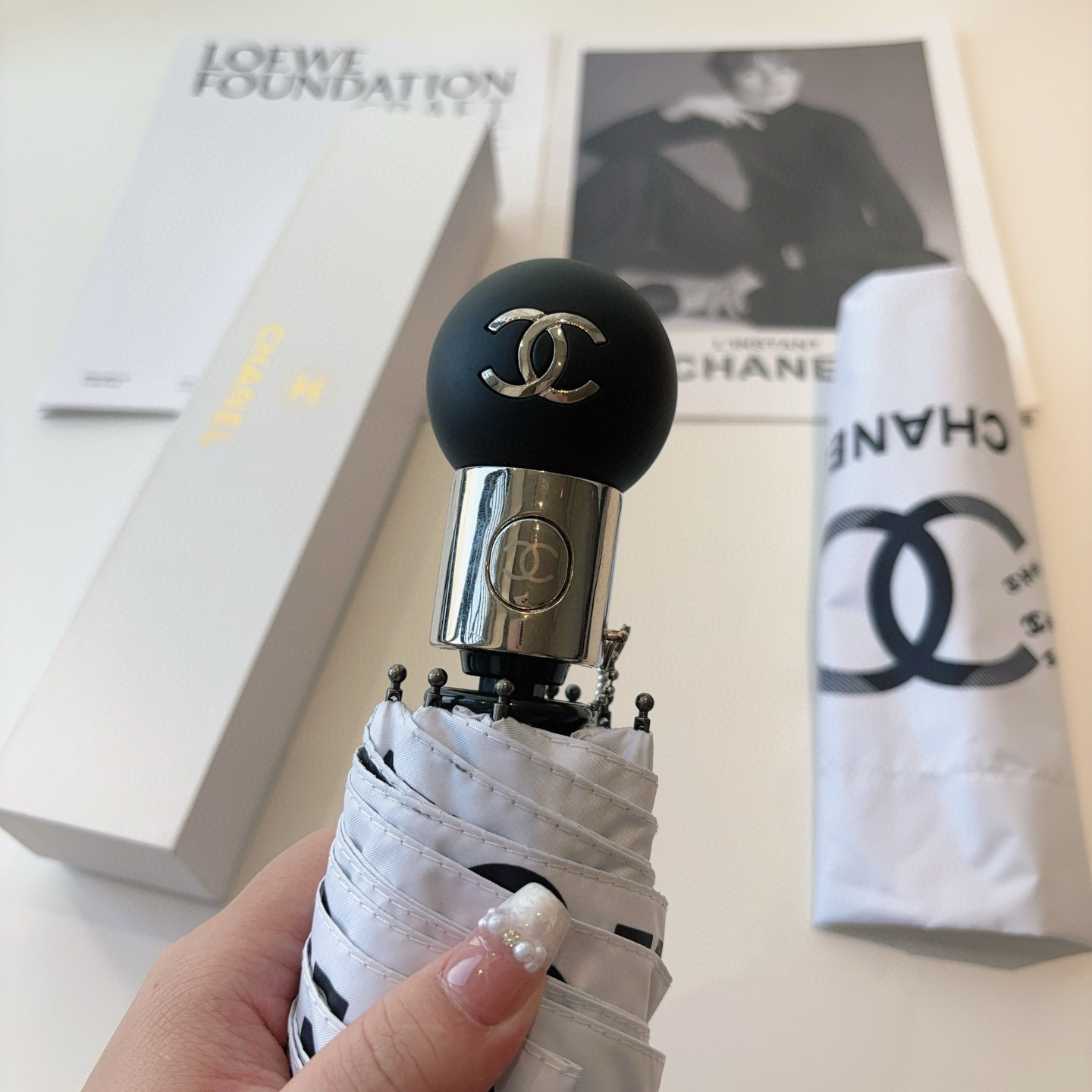  CHANEL（香奈儿）三折自动折叠晴雨伞 选用台湾进口UV防紫外线伞布 原单代工级品质 