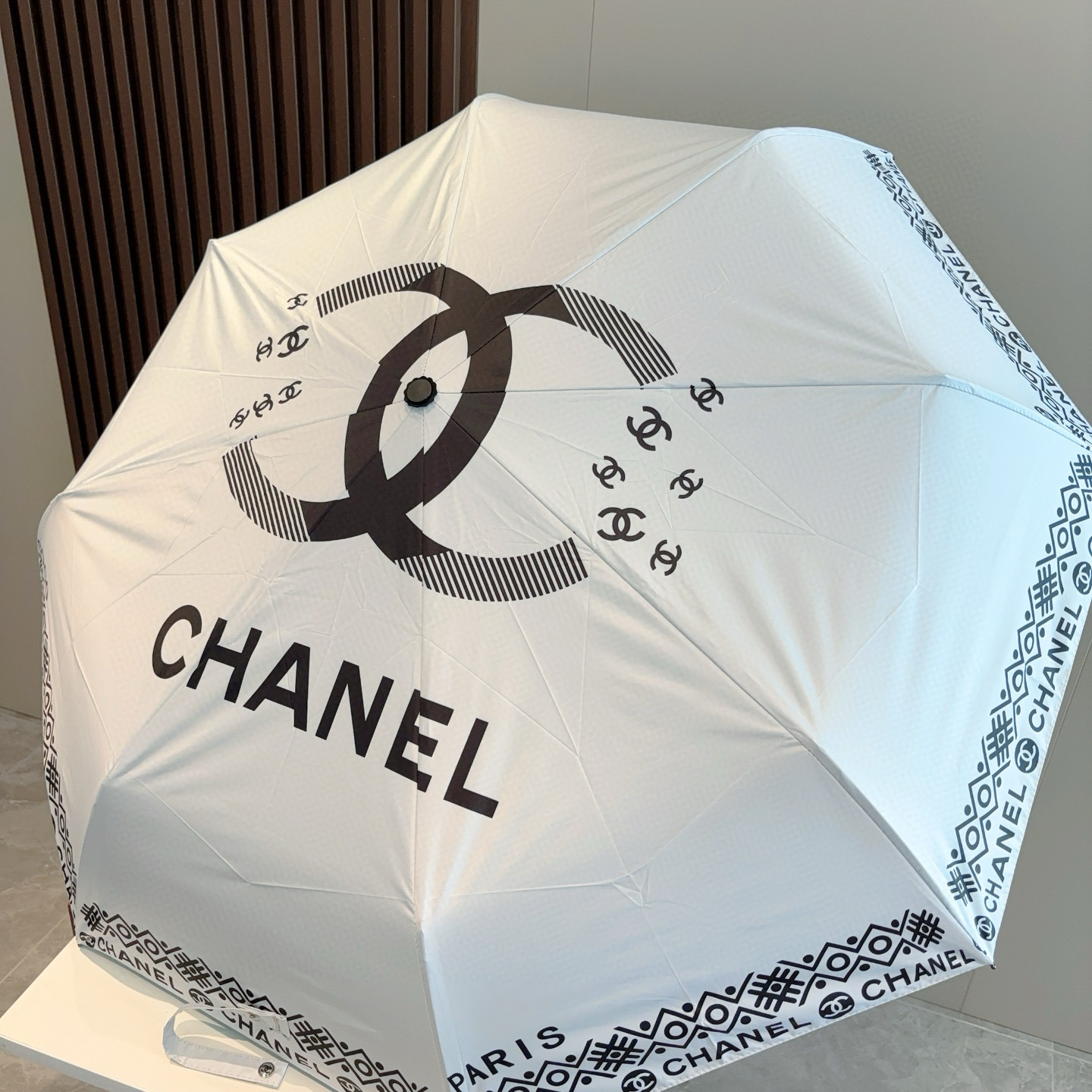  CHANEL（香奈儿）三折自动折叠晴雨伞 选用台湾进口UV防紫外线伞布 原单代工级品质 