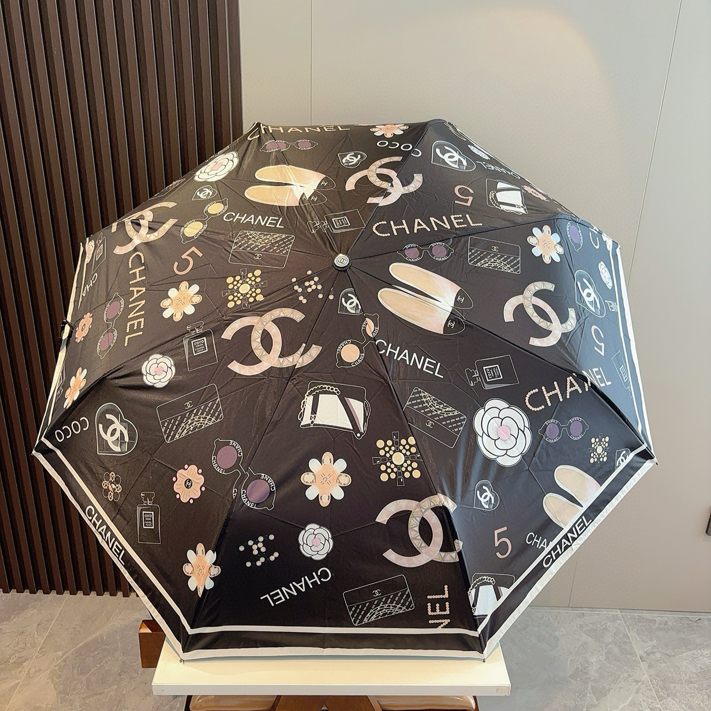  CHANEL（香奈儿）三折自动折叠晴雨伞 选用台湾进口UV防紫外线伞布 原单代工级品质 