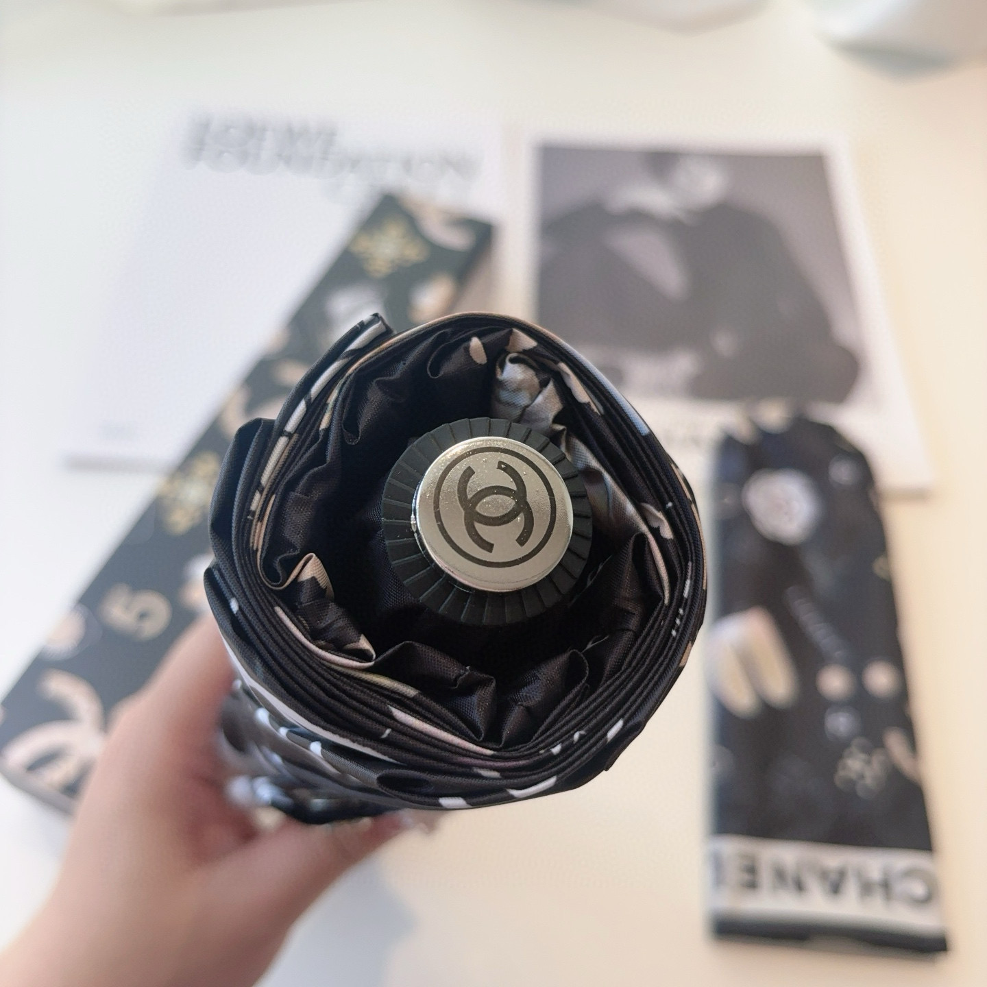  CHANEL（香奈儿）三折自动折叠晴雨伞 选用台湾进口UV防紫外线伞布 原单代工级品质 