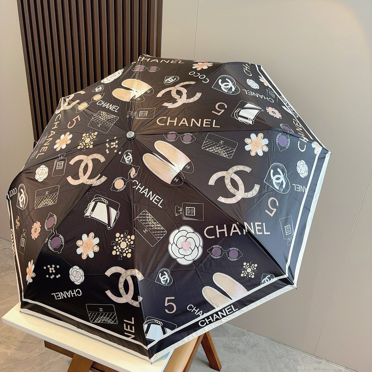  CHANEL（香奈儿）三折自动折叠晴雨伞 选用台湾进口UV防紫外线伞布 原单代工级品质 