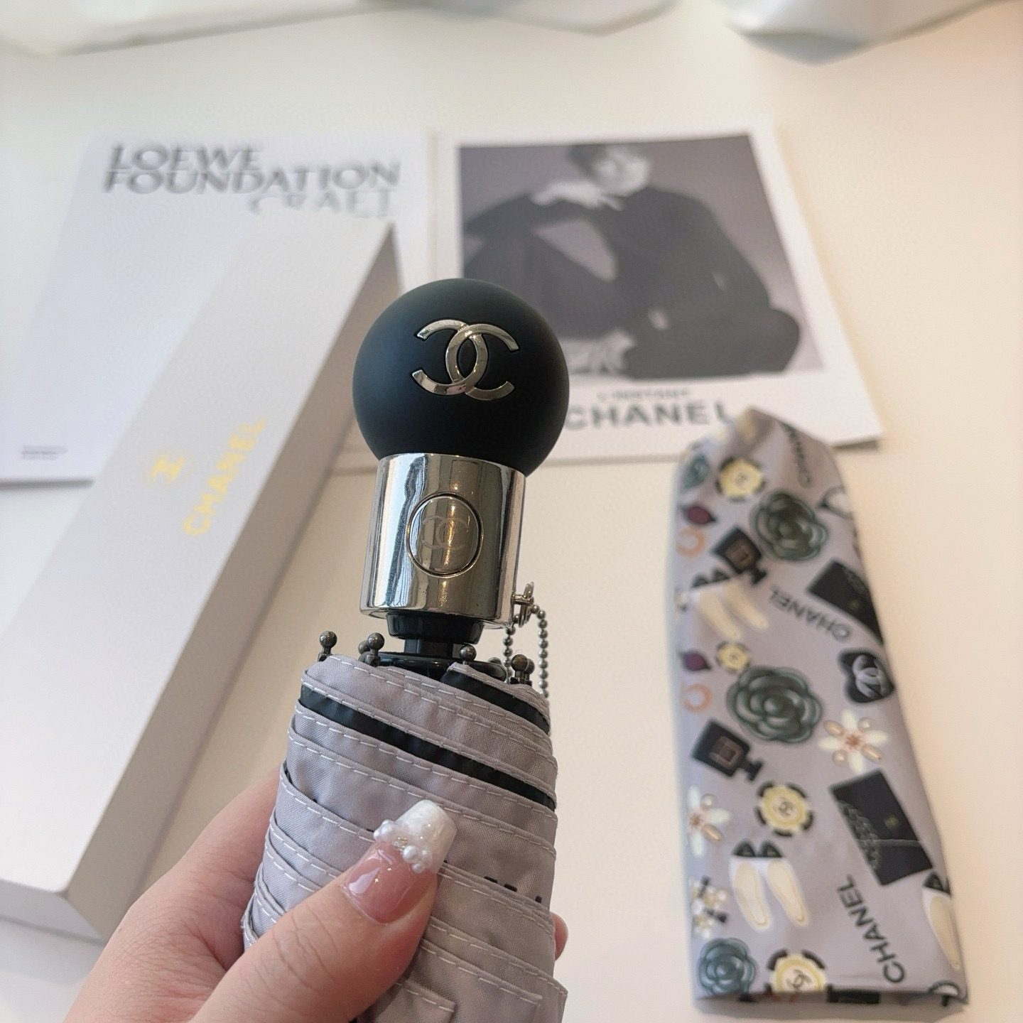  CHANEL（香奈儿）三折自动折叠晴雨伞 选用台湾进口UV防紫外线伞布 原单代工级品质 