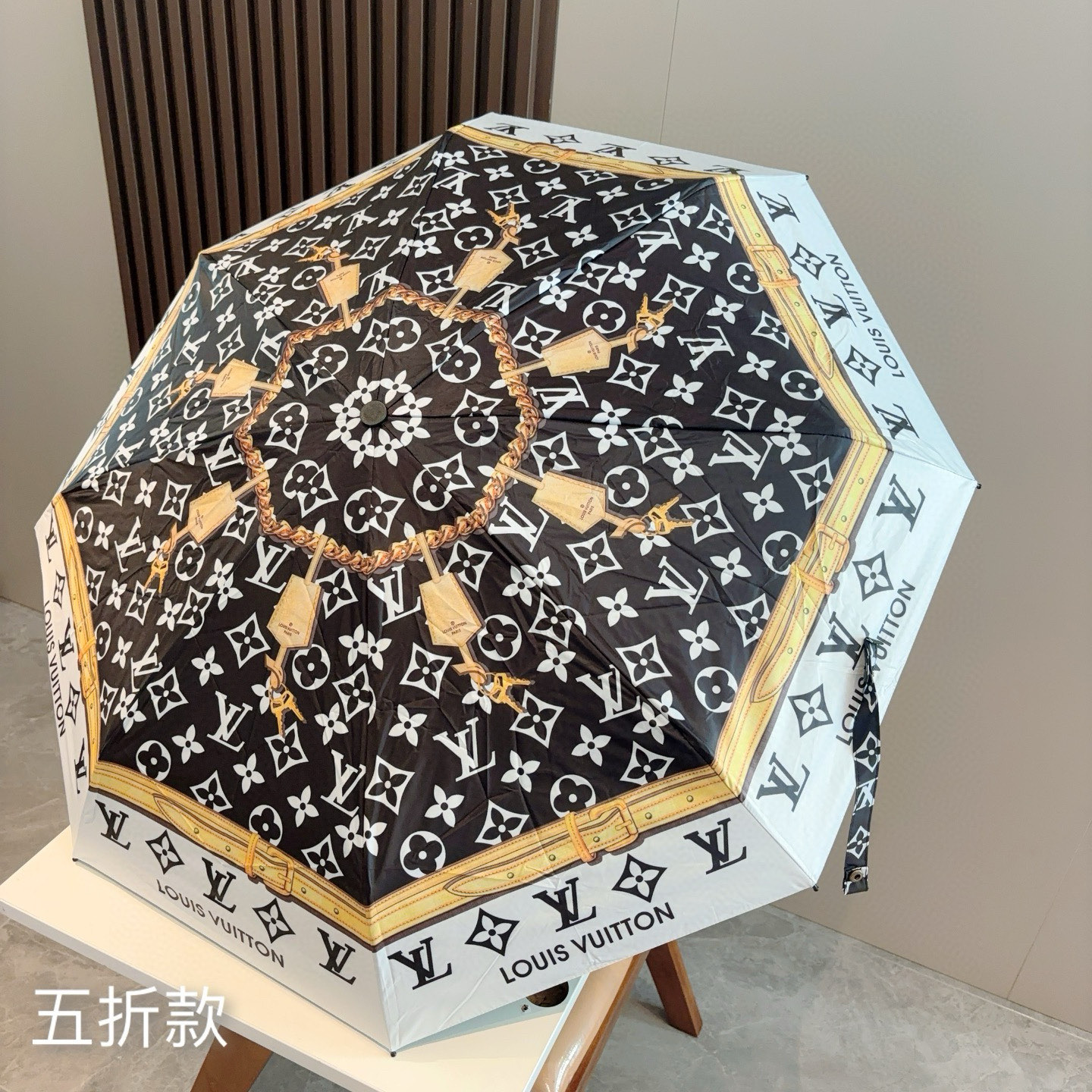  LOUIS VUITTON （路易威登）LV五折手开晴雨伞 新涂层技术深色伞面 拥有令人惊喜的遮光效果