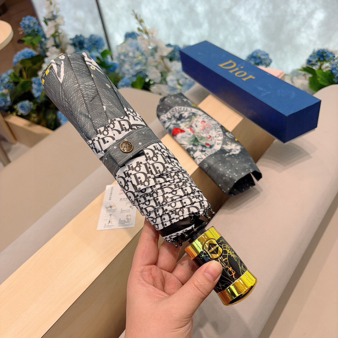  DIOR（迪奥）三折自动折叠晴雨伞  时尚原单代工品质 细节精致 看得见的品质 打破一成不变 色泽纯正
