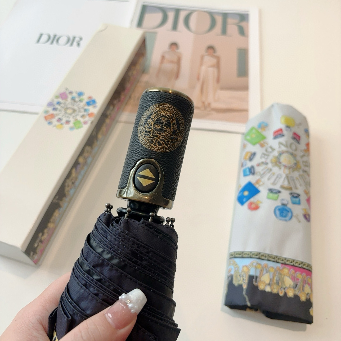  范思哲（VERSACE）新款 三折自动折叠晴雨伞 年度最新火爆单品  原单代工级品质 第一代210T碰