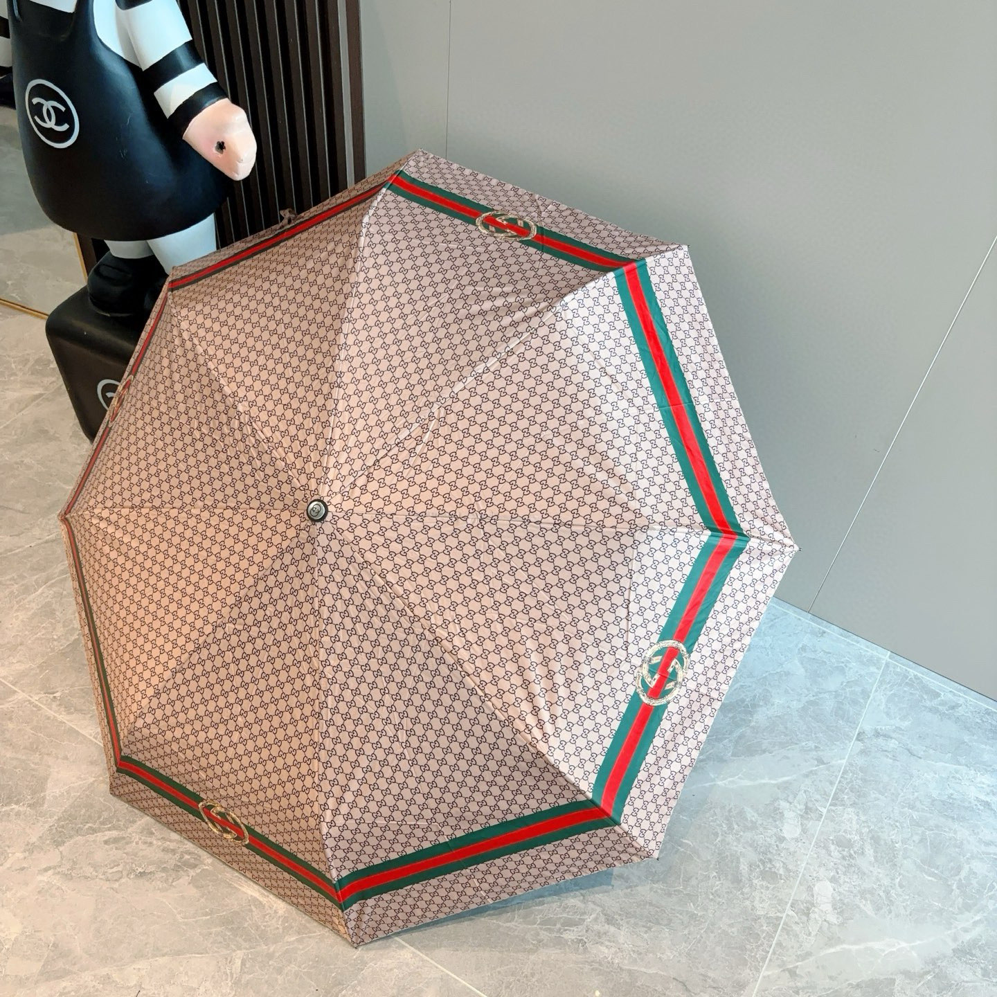  GUCCI（古奇） 三折自动折叠晴雨伞  晴天遮阳 雨天遮雨 原单代工品质 带防紫外线涂层 长度30c