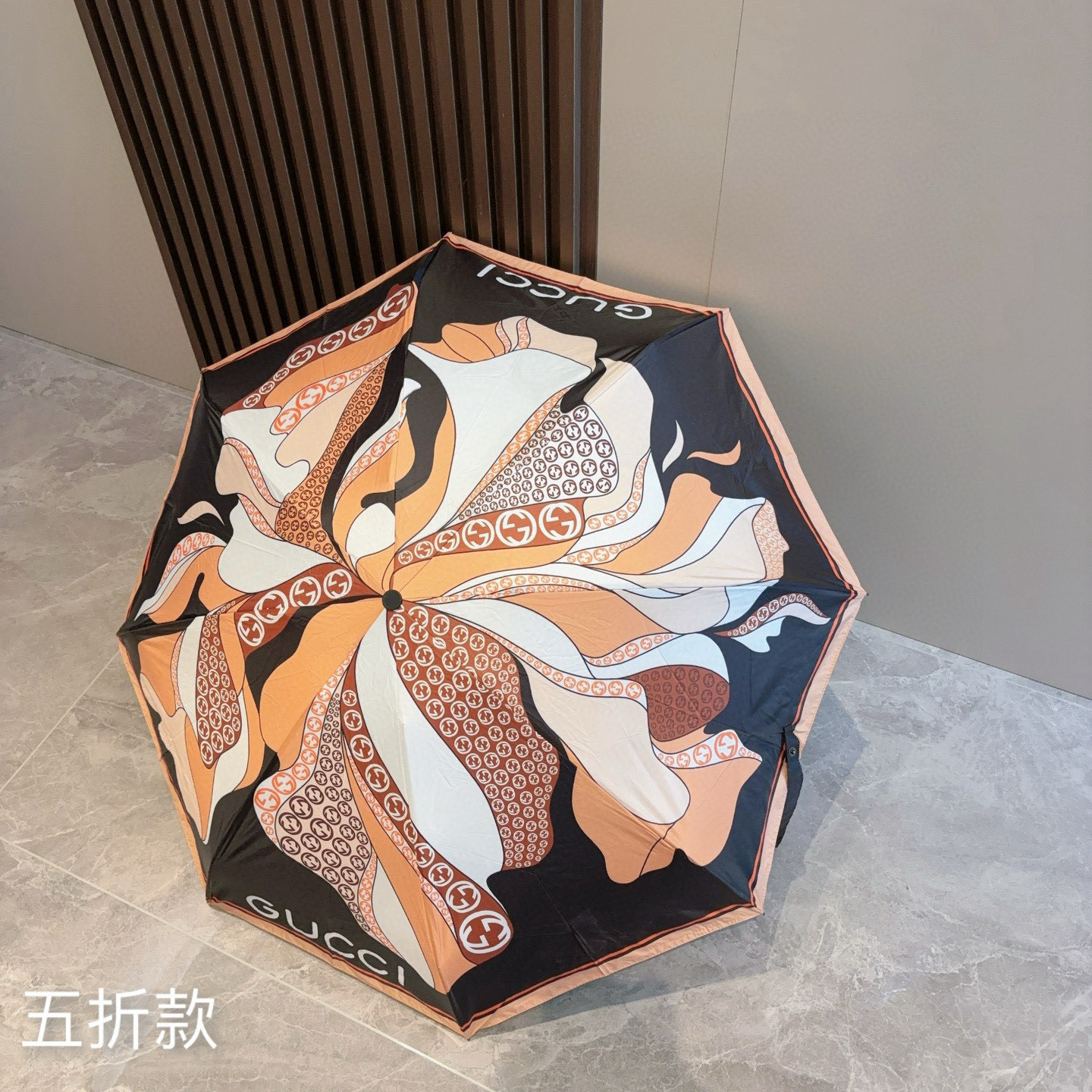 GUCCI（古奇）新款  五折手开折叠晴雨伞 选用台湾进口UV防紫外线伞布 原单代工级品质  🌹